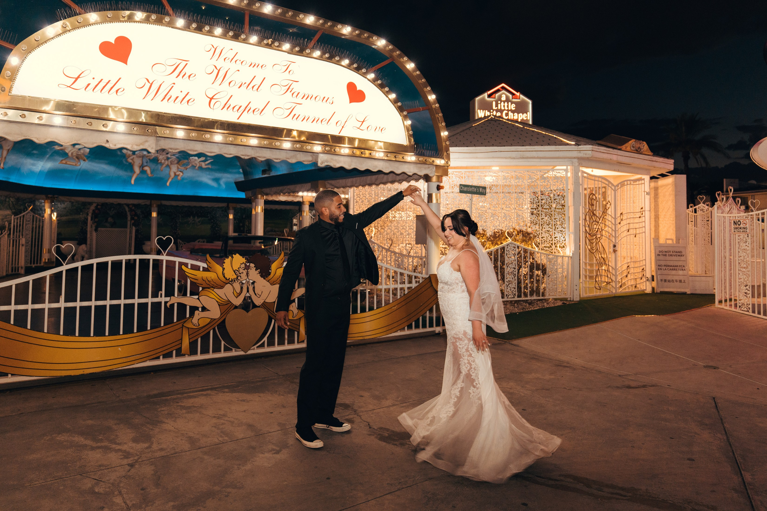 Diannel&David. Wedding & elopement photographer Viktoriya Kravtsov. Las Vegas