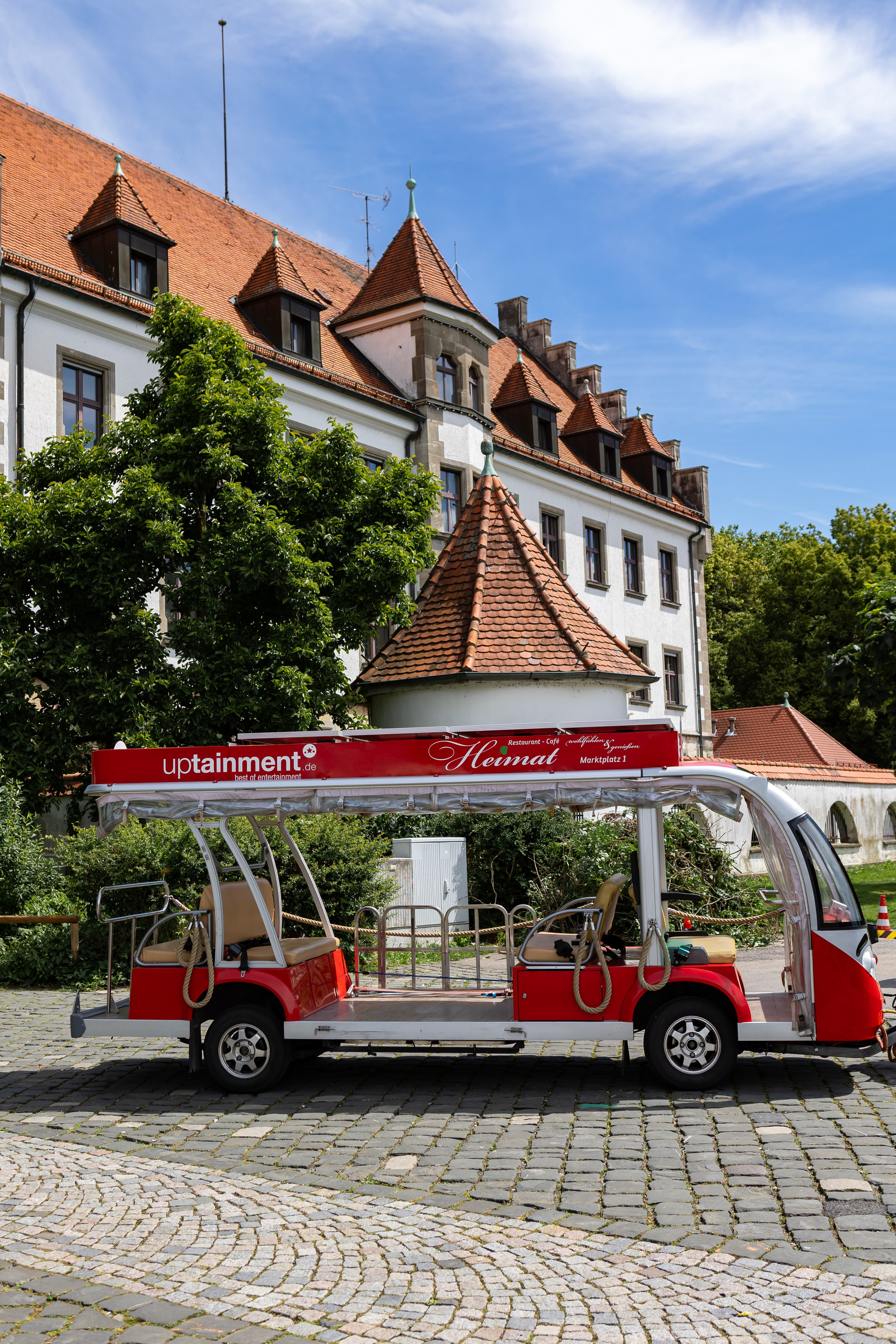 <img src="bild1.jpg" alt="Lindau Insel Fotografie kaufen"><img src="bild2.jpg" alt="Lindau Bodensee Bilder"><img src="bild3.jpg" alt="Lindau Altstadt Fotos kaufen"><img src="bild4.jpg" alt="Lindau Hafen Fotodruck"><img src="bild5.jpg" alt="Lindau Uferpromenade Wandbilder"><img src="bild6.jpg" alt="Lindau Kunstfotografie kaufen"><img src="bild7.jpg" alt="Lindau Leuchtturm und Löwe Bilder"><img src="bild8.jpg" alt="Lindau Innenstadt schöne Bilder"><img src="bild9.jpg" alt="Lindau Landschaftsfotografie kaufen"><img src="bild10.jpg" alt="Lindau Bodensee Fotos als Deko">