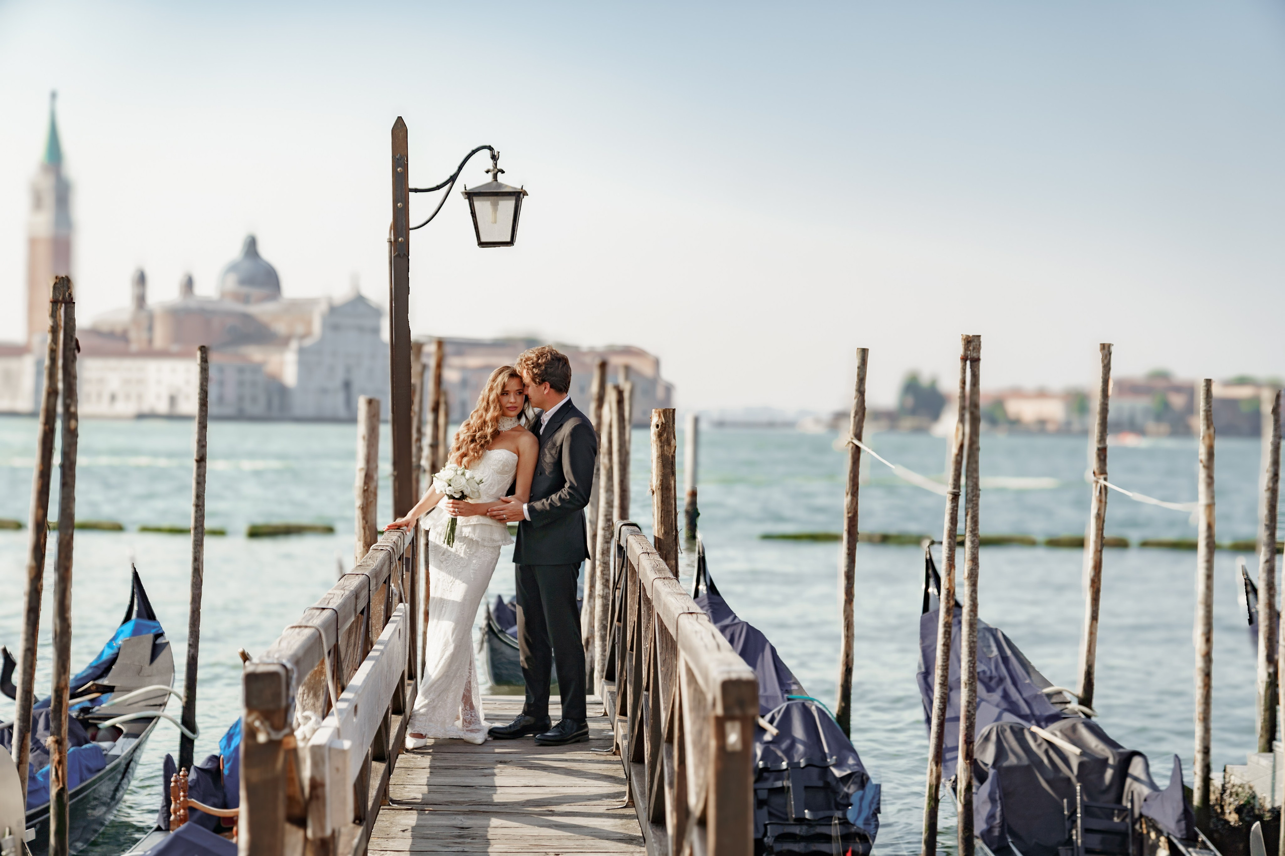 Hochzeits- und Reportagefotograf für München, Regensburg, Deutschland RED LINE Media