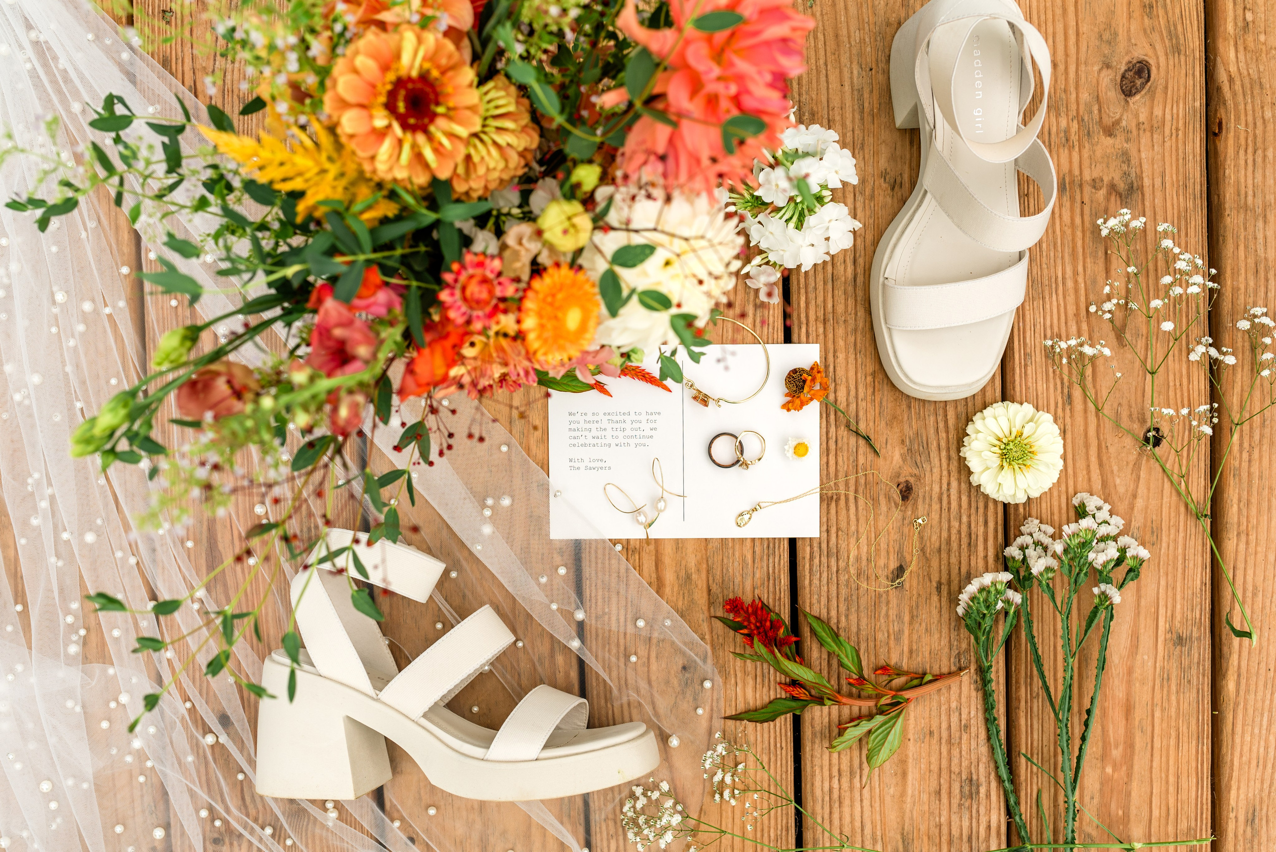 Vibrant Outdoor Wedding at Of The Land Events | Battle Creek Wedding Photographer. Alexandria Danielle Photography | Fort Wayne & Indianapolis Wedding Photographer