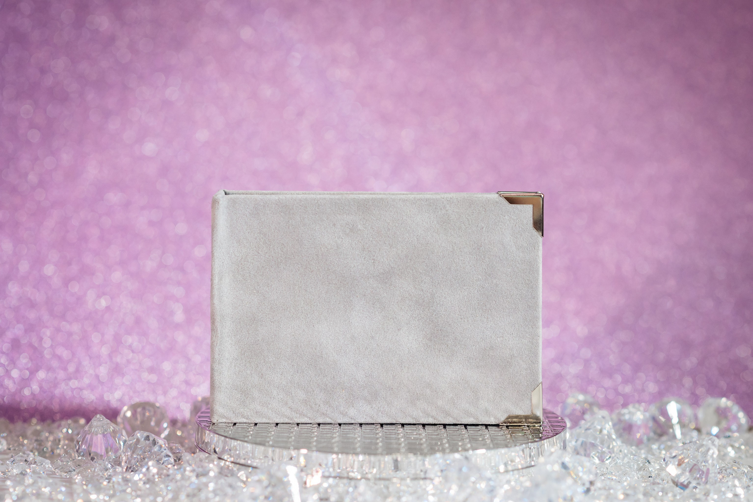 Cutii de stik- Ariana Events. Giani Maftei