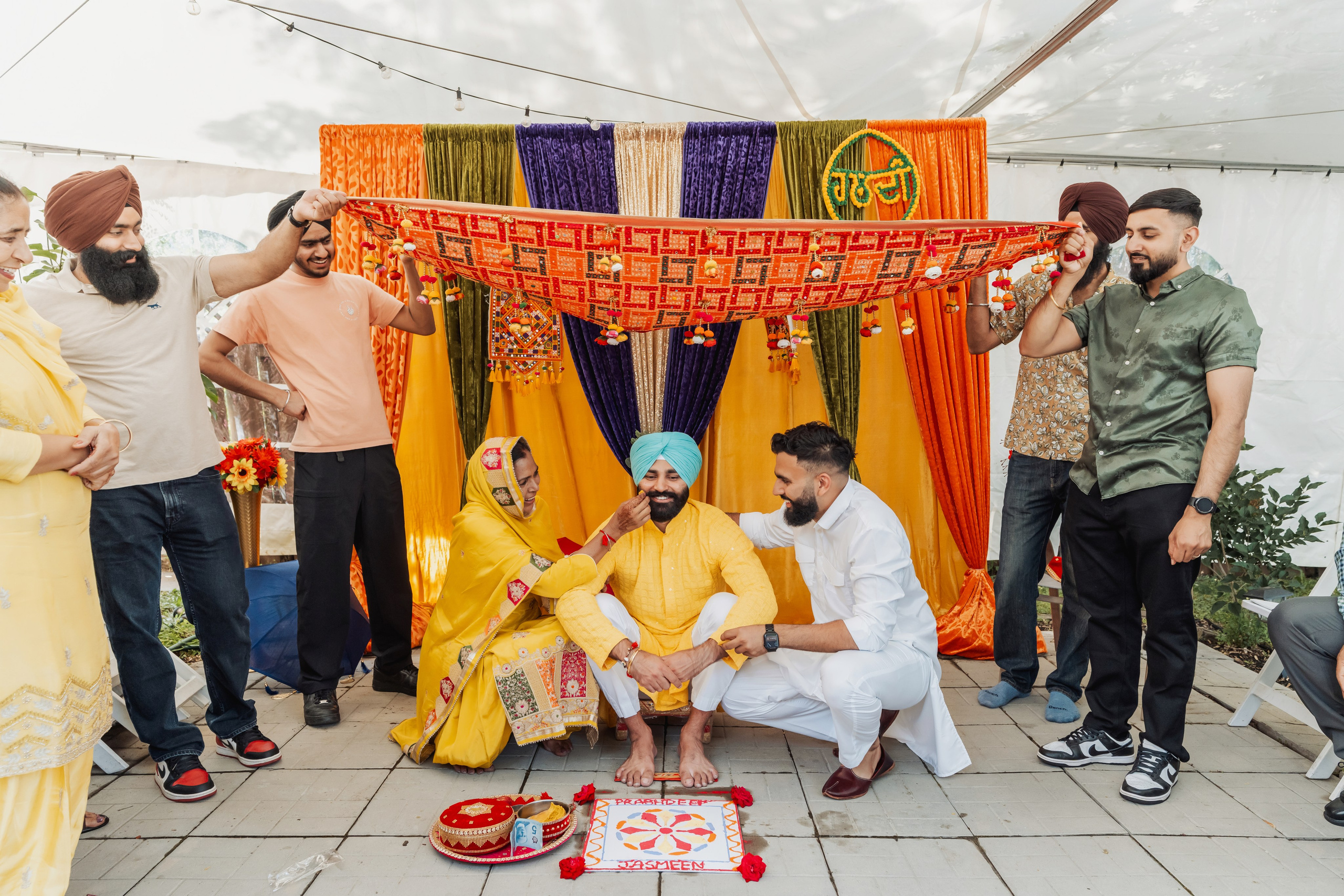 Gagan & Jasmeen. Wedding Photographer & Cinematographer studios