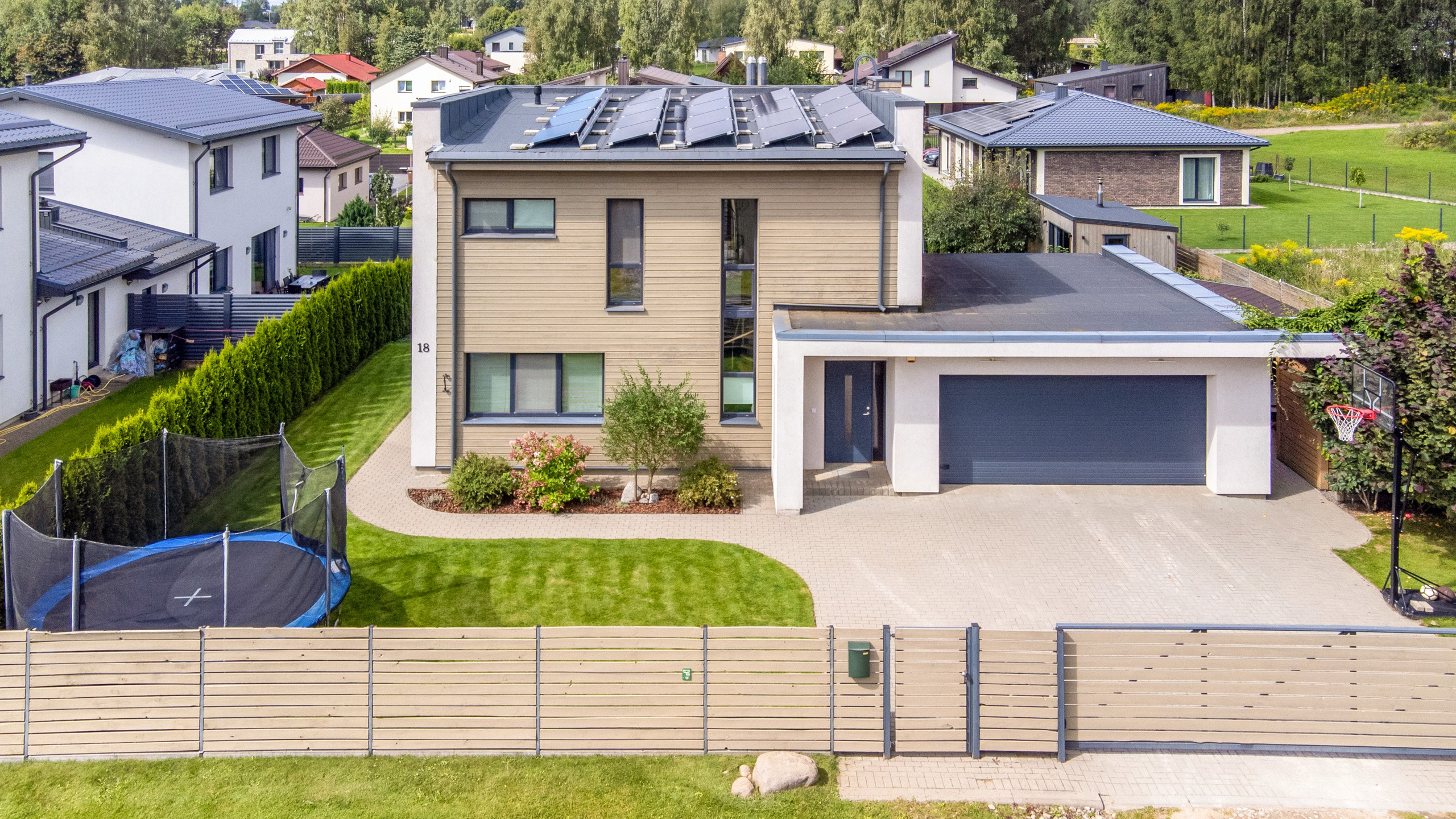 M. Krupavičiaus g. 18. Elina Sapiega fotografė Vilniuje