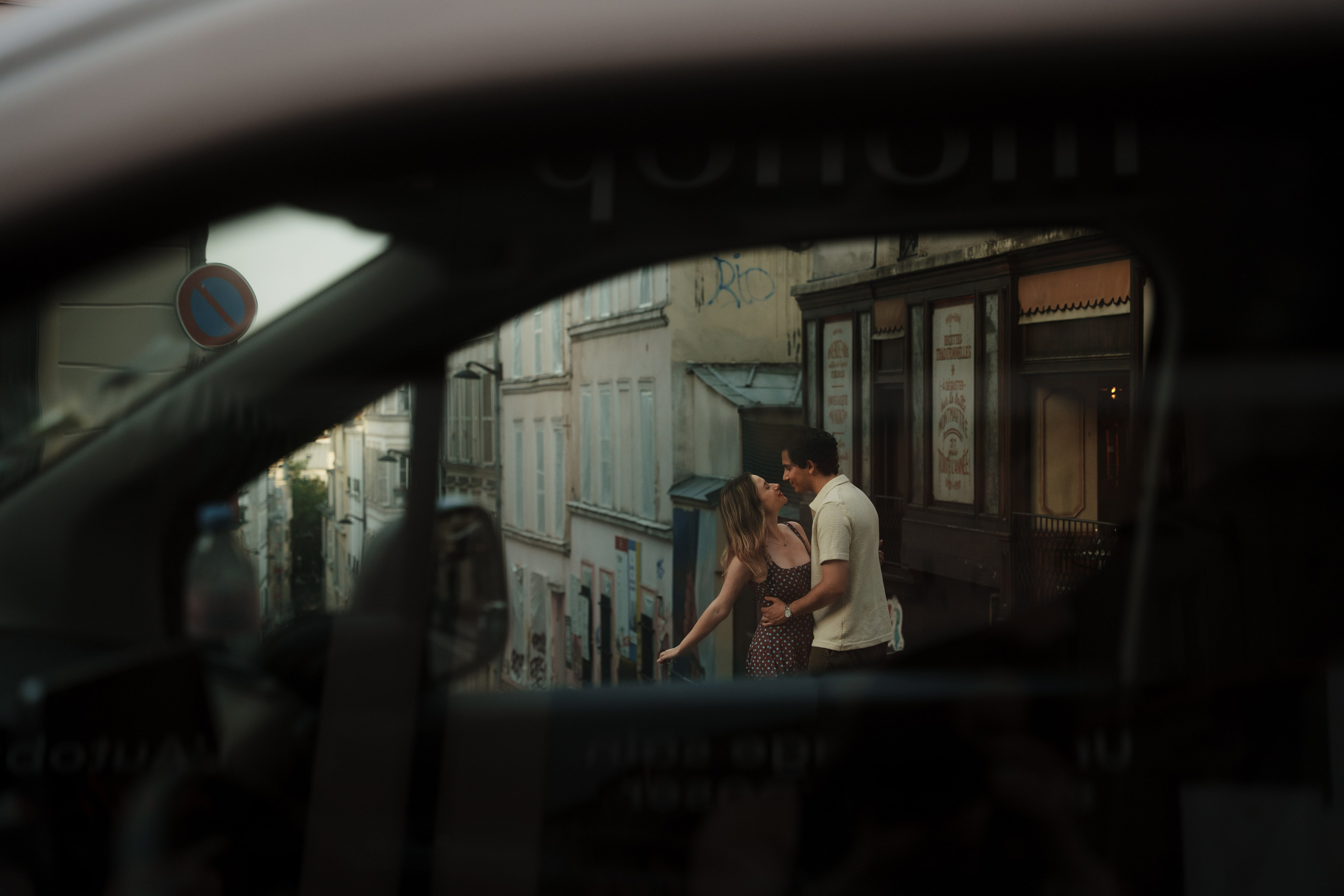 Julian & Sarah in Montmartre