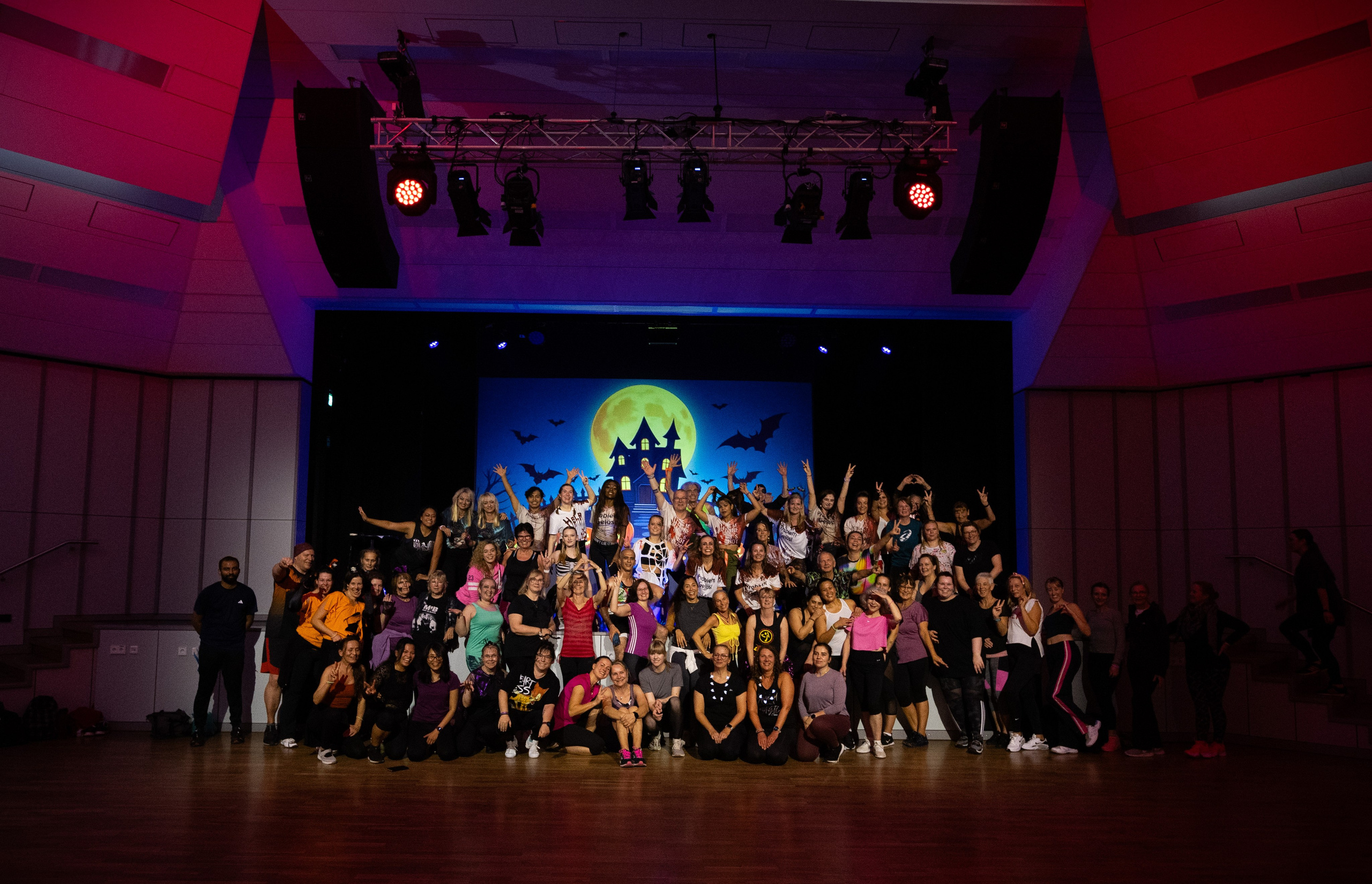 Zumba Party 31.10.24. Dmitrii Lukinykh | Visuelles Storytelling & Cinematische Fotografie in Hamburg