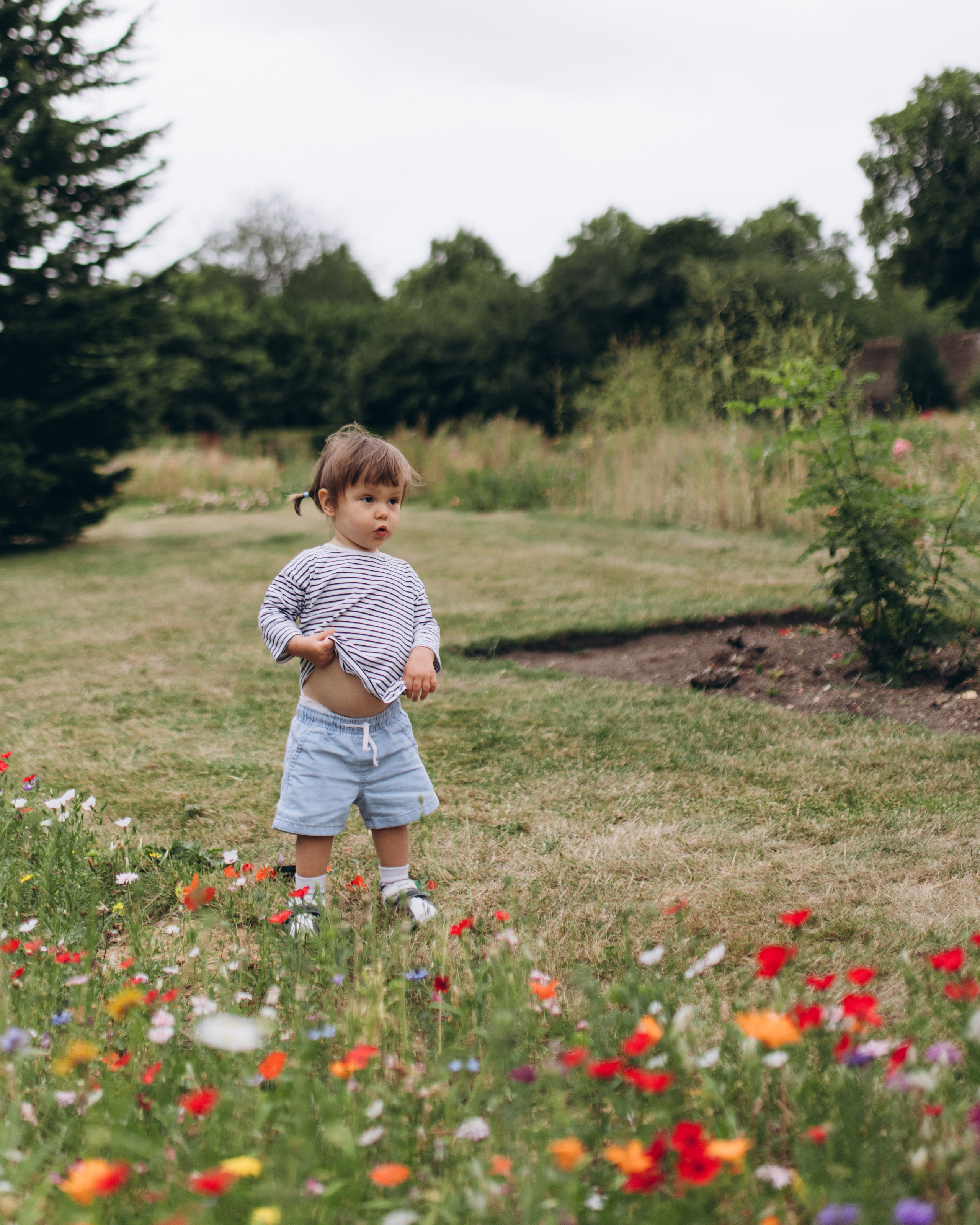 Milena with parents (Greenwich Park). Anastasia Klink, Photographer in London