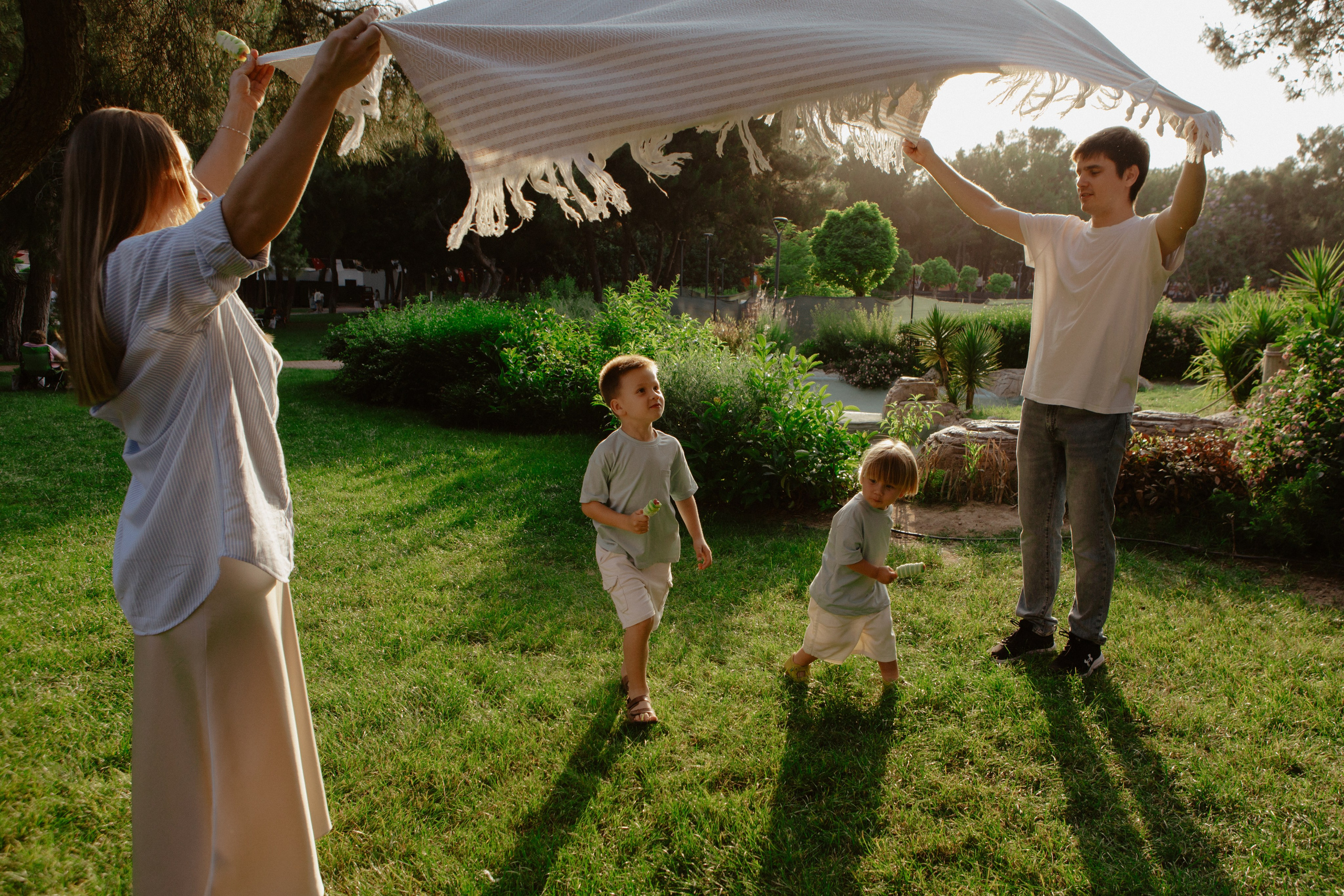 Gulnara, Rail, Ryan, Robert and Rafael. Photographer Lisbon|Portugal Nadiya Kharytonenko