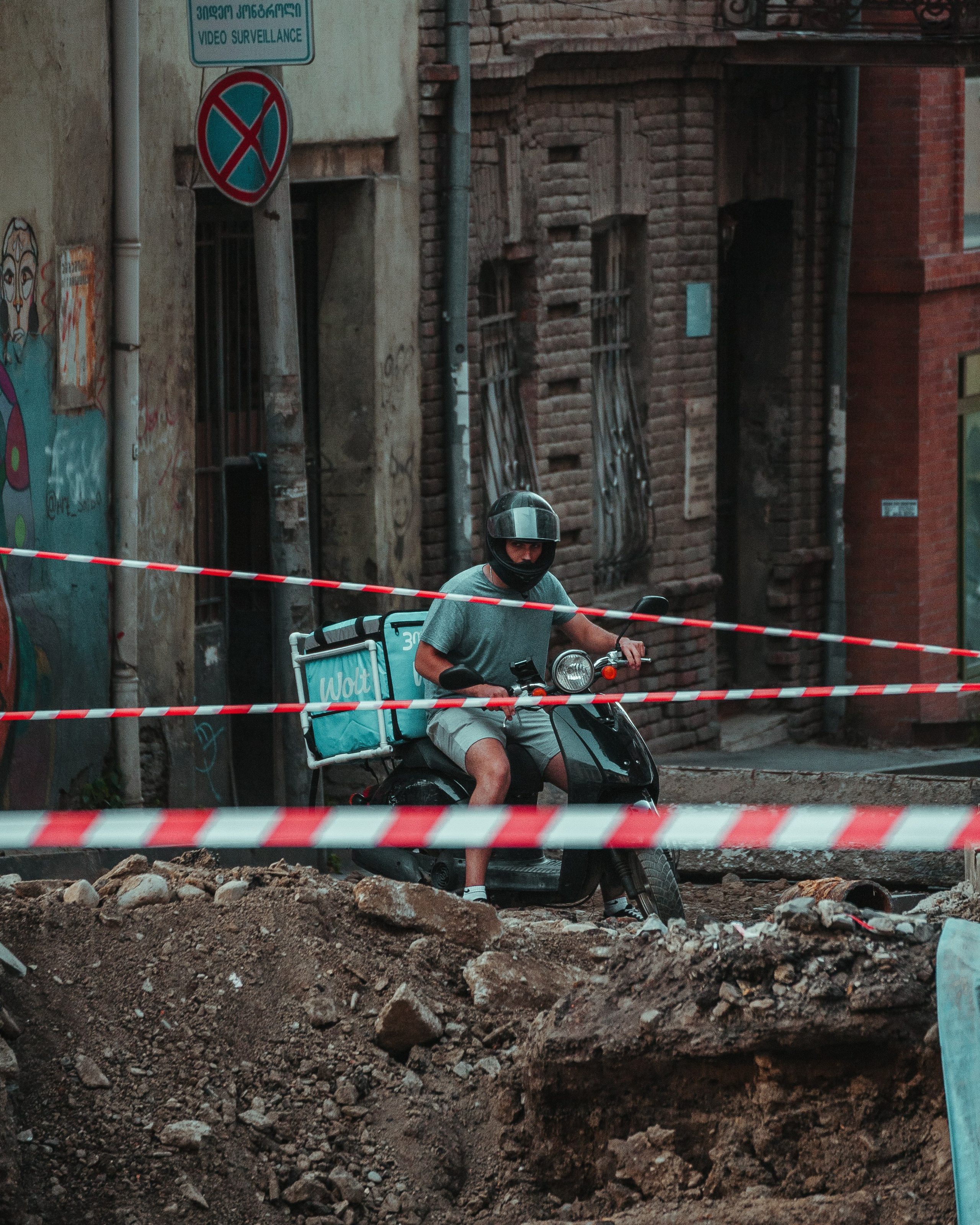 T B I L I S I. Bspander