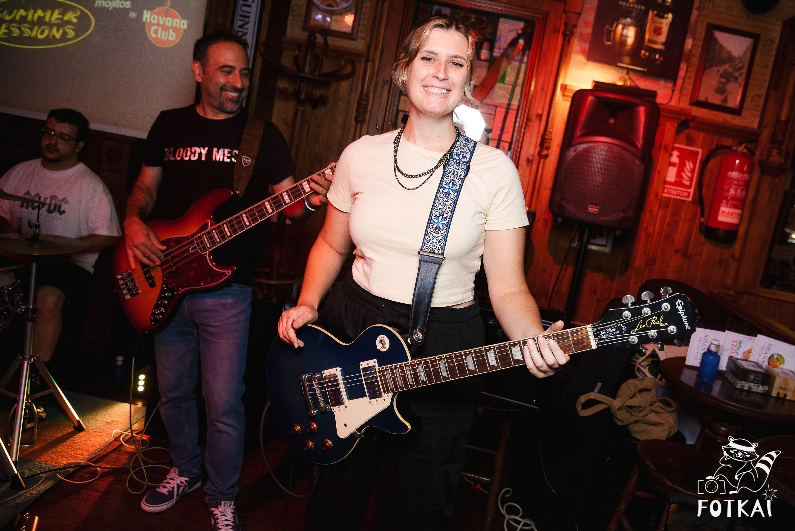 Bloody Mess en Shannon | Irish Pub: Reportaje fotográfico 15.08.25 | FOTKAI