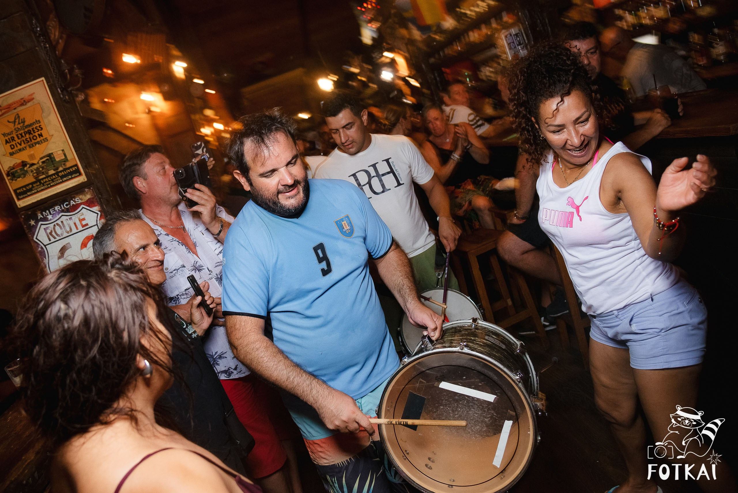 Los Ekilibristas en El Paso Rock Bar Torrevieja: Reportaje fotográfico 16.08.25 | FOTKAI