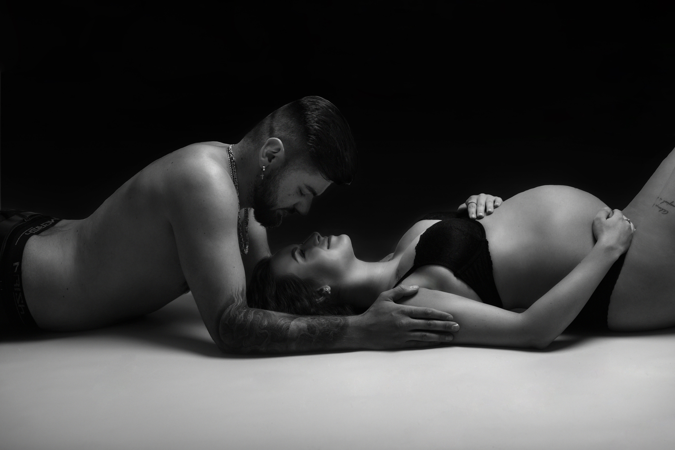 BABYBAUCH. Neugeboren und Babybauchfotoshooting in Cloppenburg