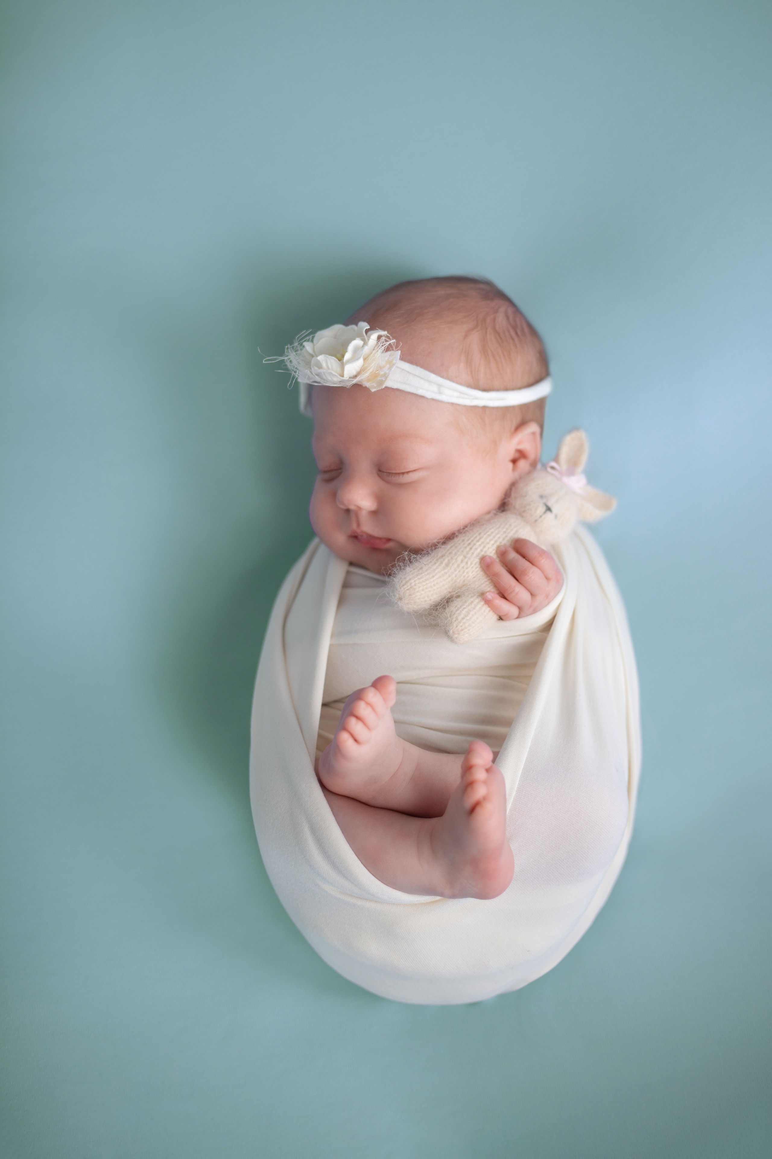 Newborn. Neugeboren und Babybauchfotoshooting in Cloppenburg