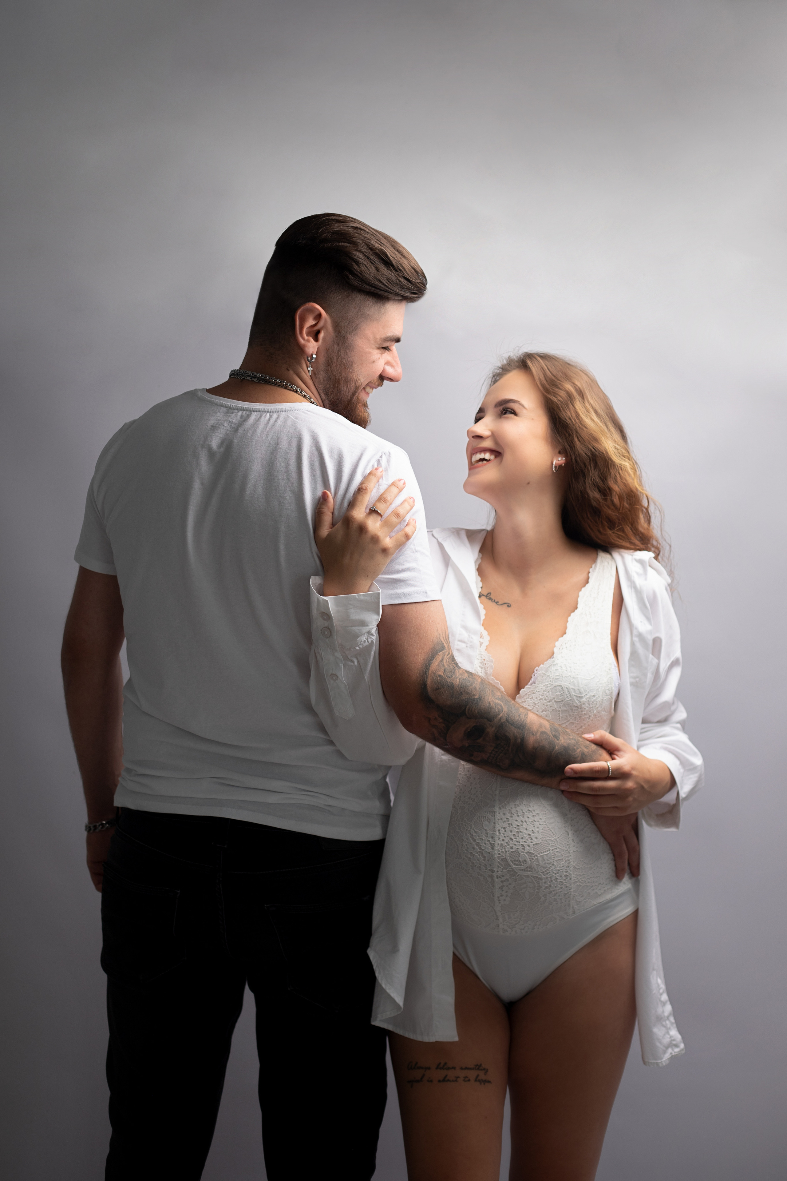 BABYBAUCH. Neugeboren und Babybauchfotoshooting in Cloppenburg