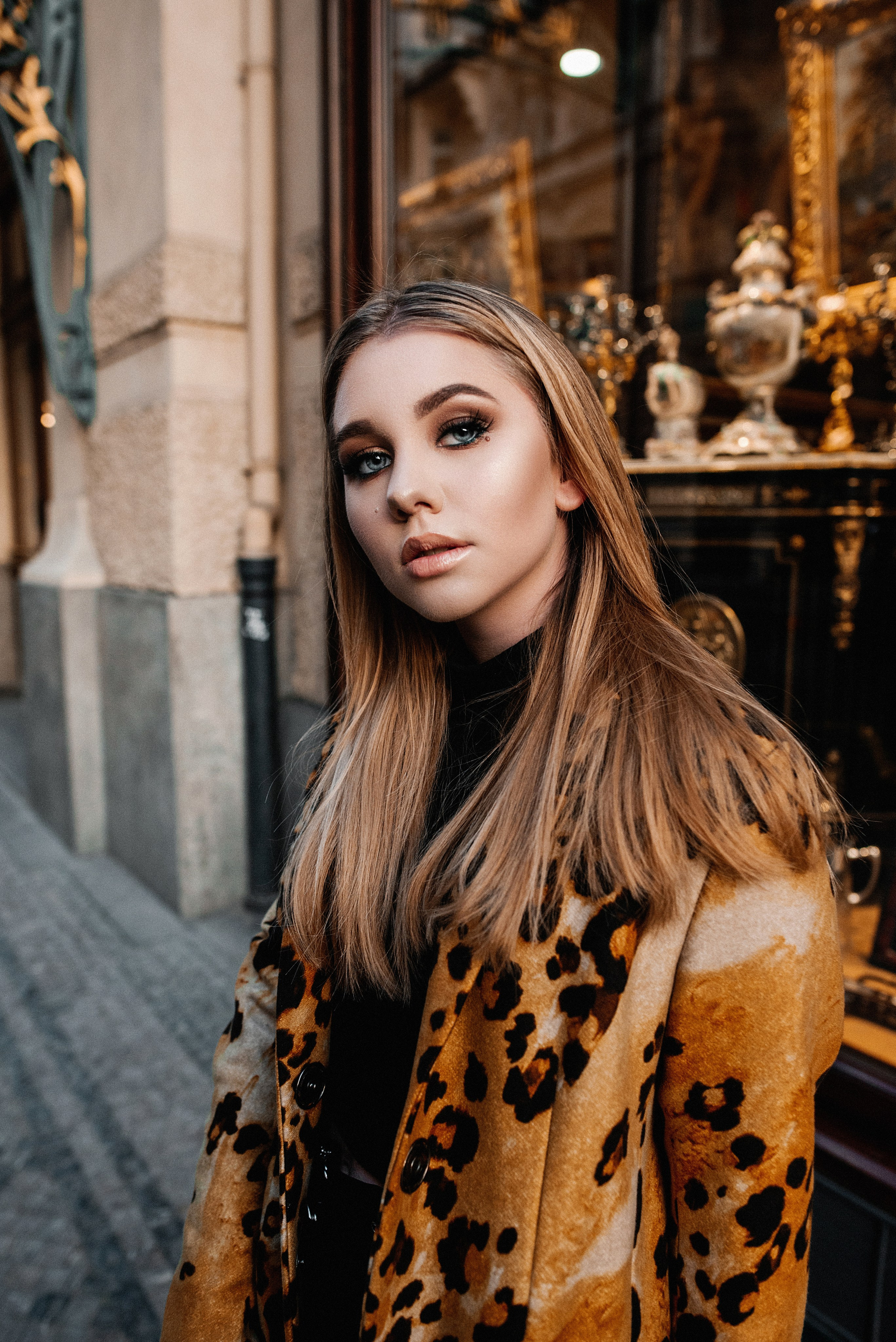 Katrin. ANNA-MARIA PHOTO CONTENT CREATOR — fotograf, estét, umělec a vizuální expert na Instagram v Praze