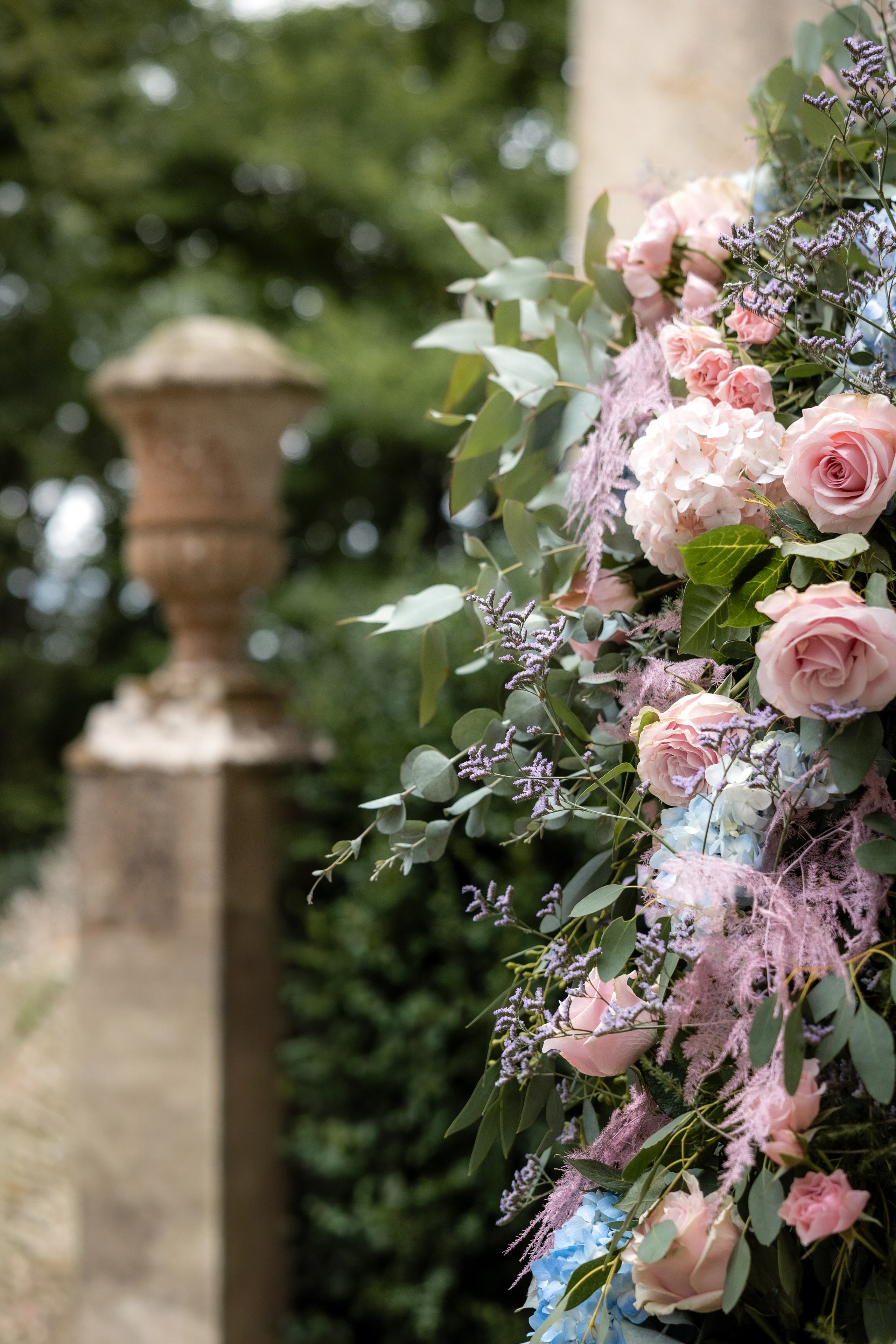 Tatiana & Ludovic: International Château Wedding near Albi