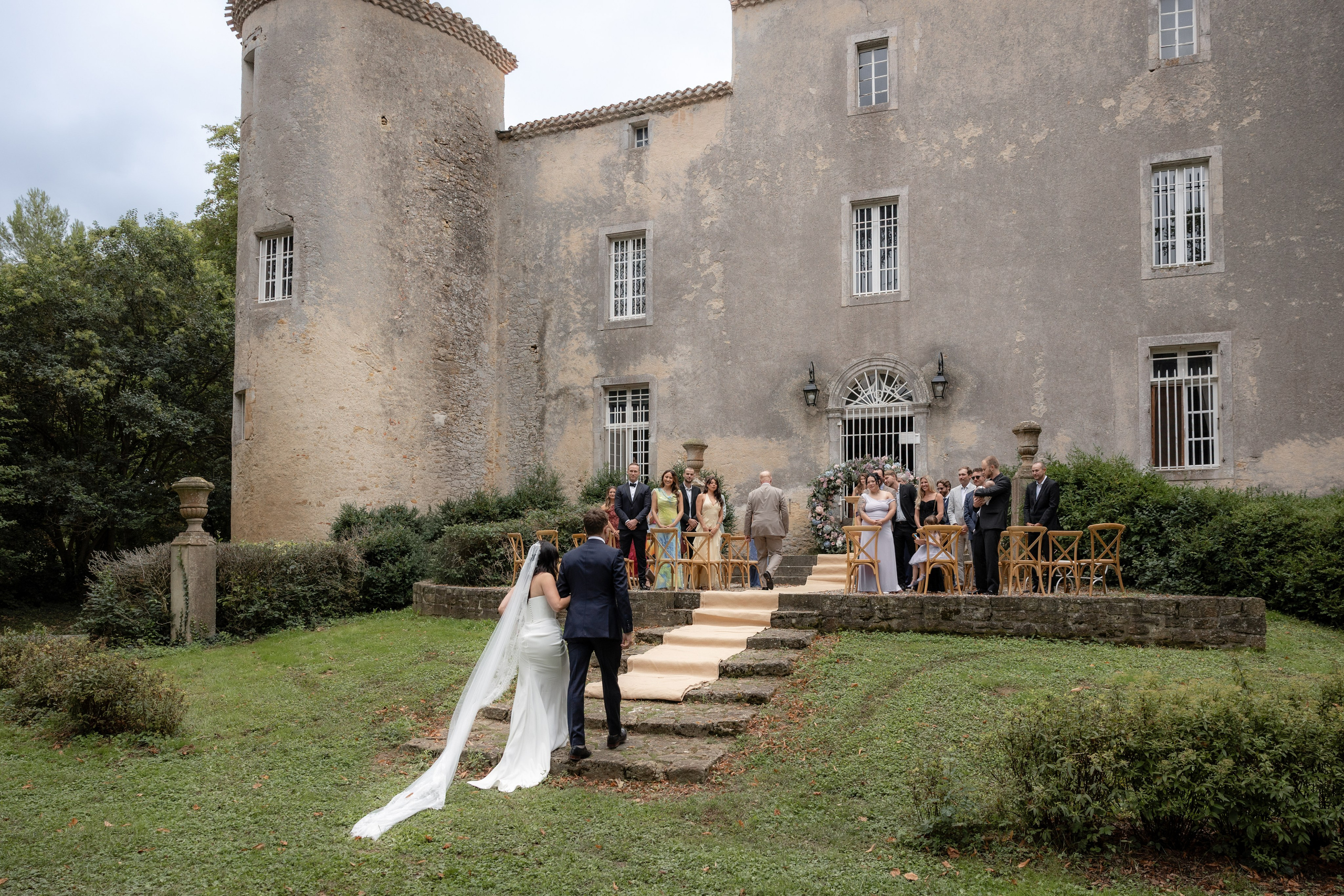Tatiana & Ludovic: International Château Wedding near Albi