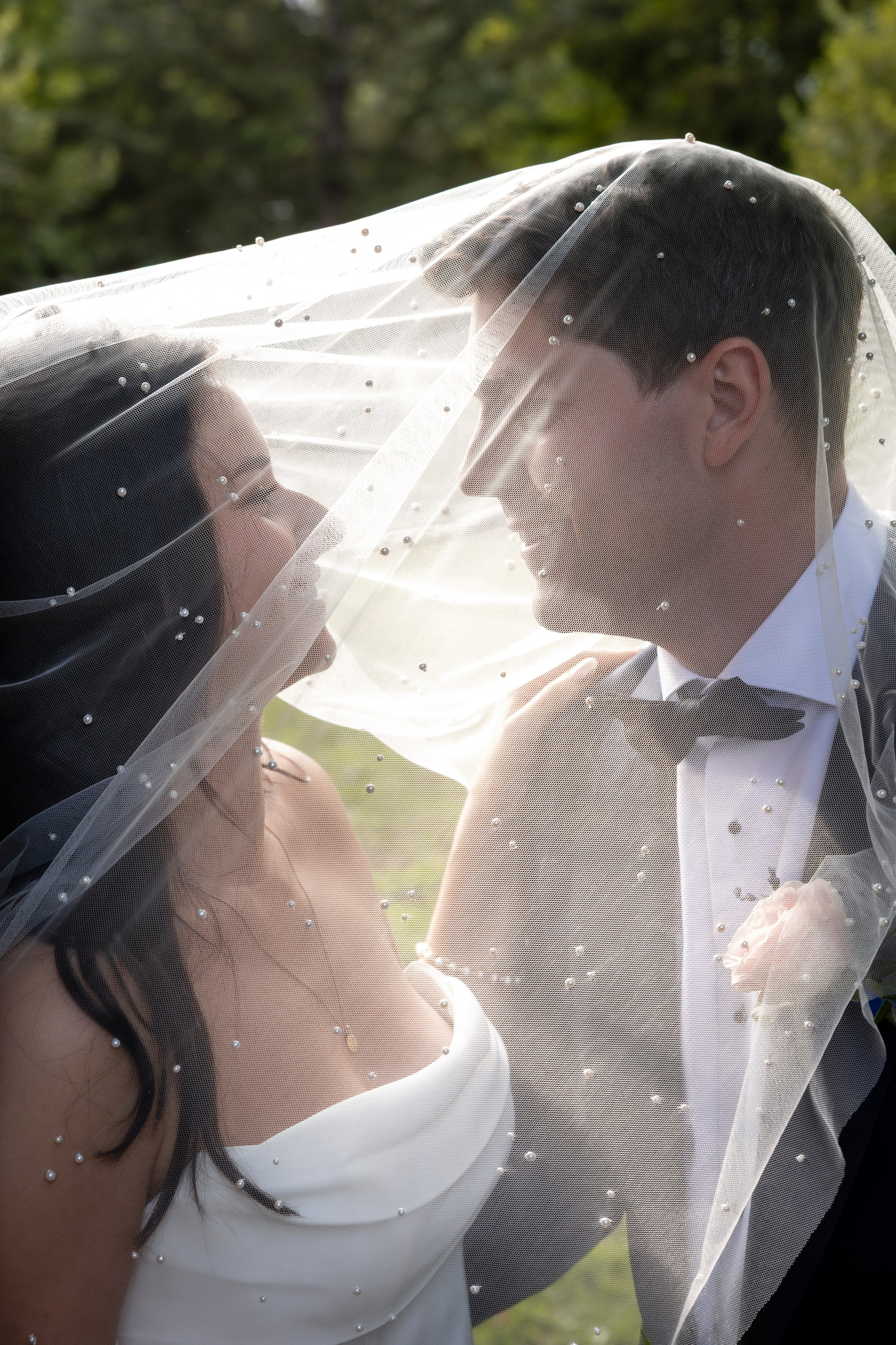 Tatiana & Ludovic: International Château Wedding near Albi