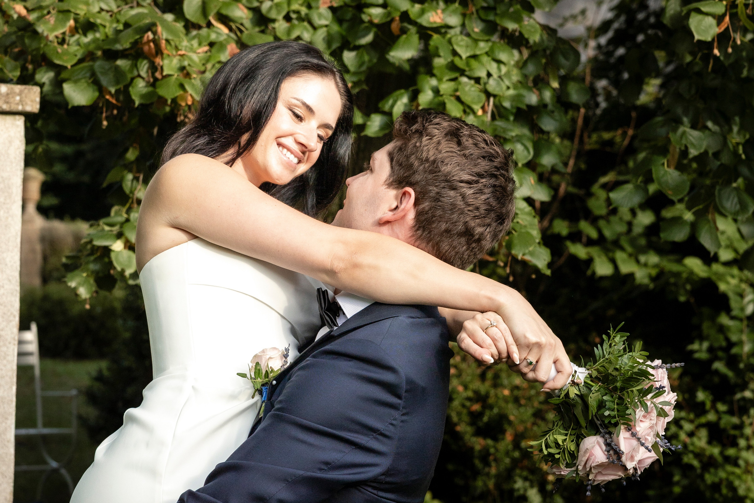 Tatiana & Ludovic: International Château Wedding near Albi