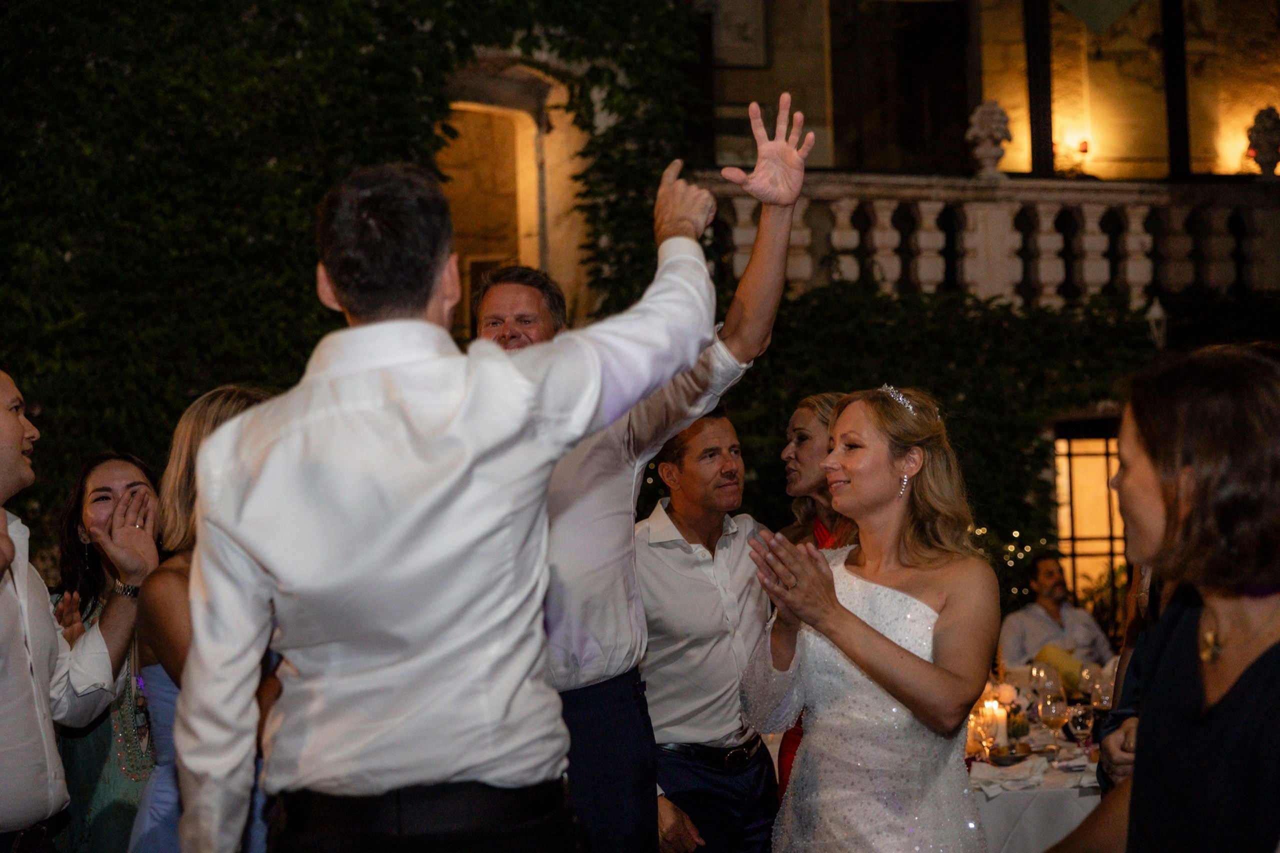 Tatiana & Ludovic: International Château Wedding near Albi