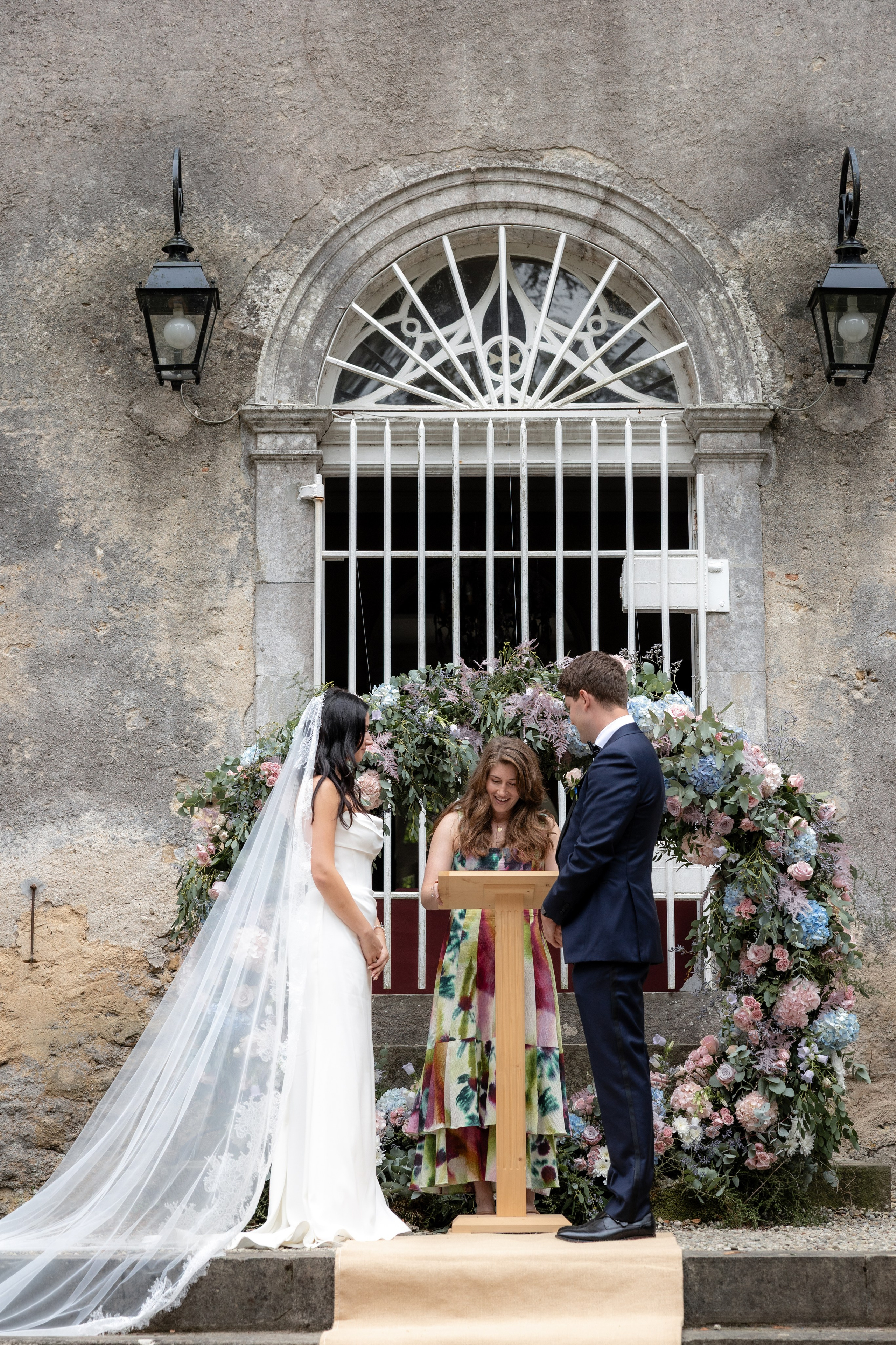 Tatiana & Ludovic: International Château Wedding near Albi