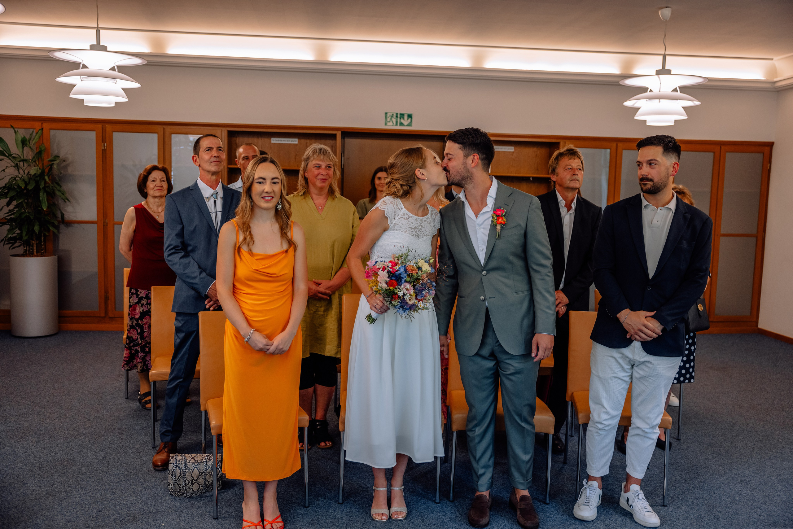 Sommerliche Hochzeitsfotos im Standesamt Mandlstraße & Schwabing. Hochzeitsfotograf München Taufe Familienfotograf Tanja Mauke