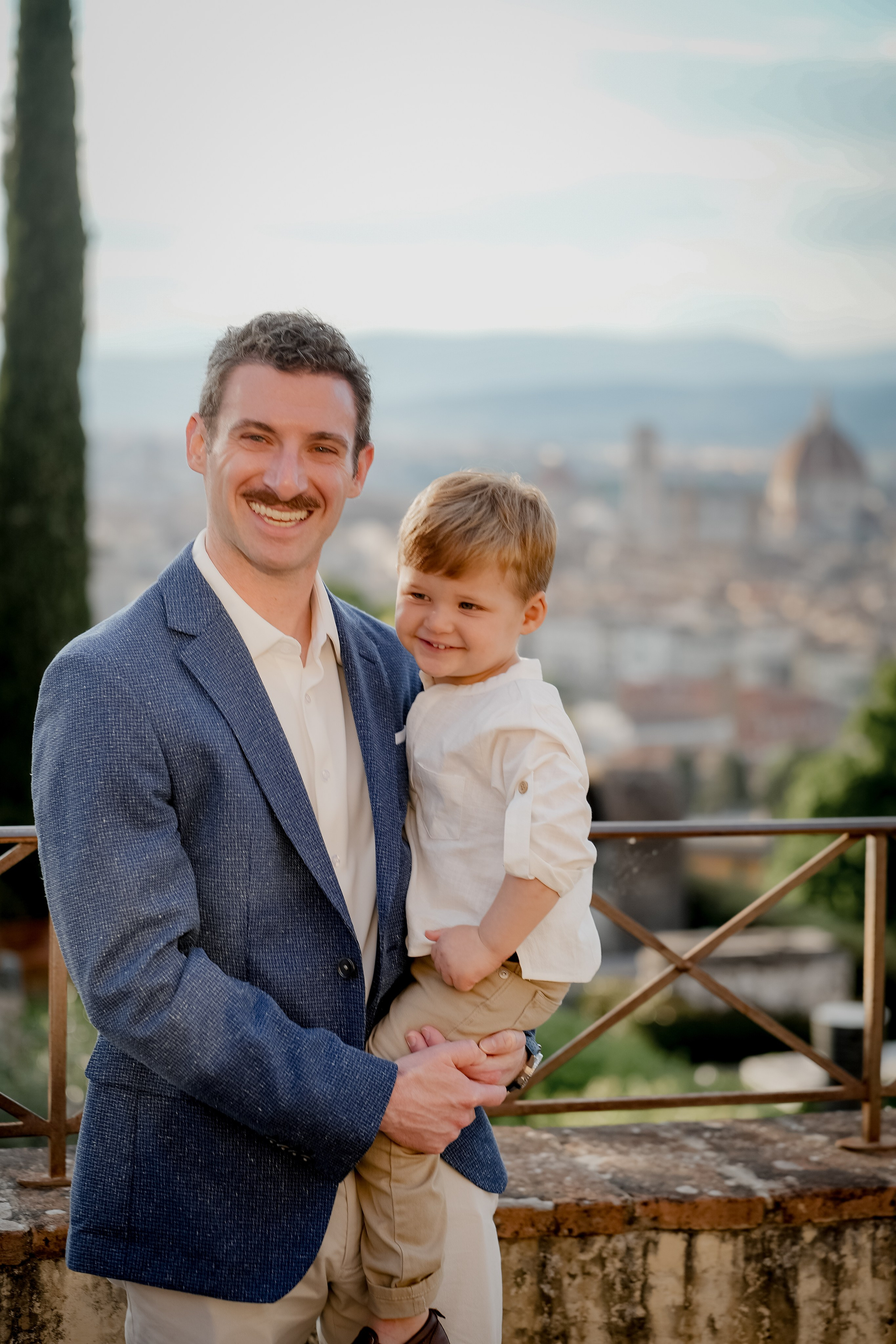 Jessica & Family. Wedding Photographer in Italy