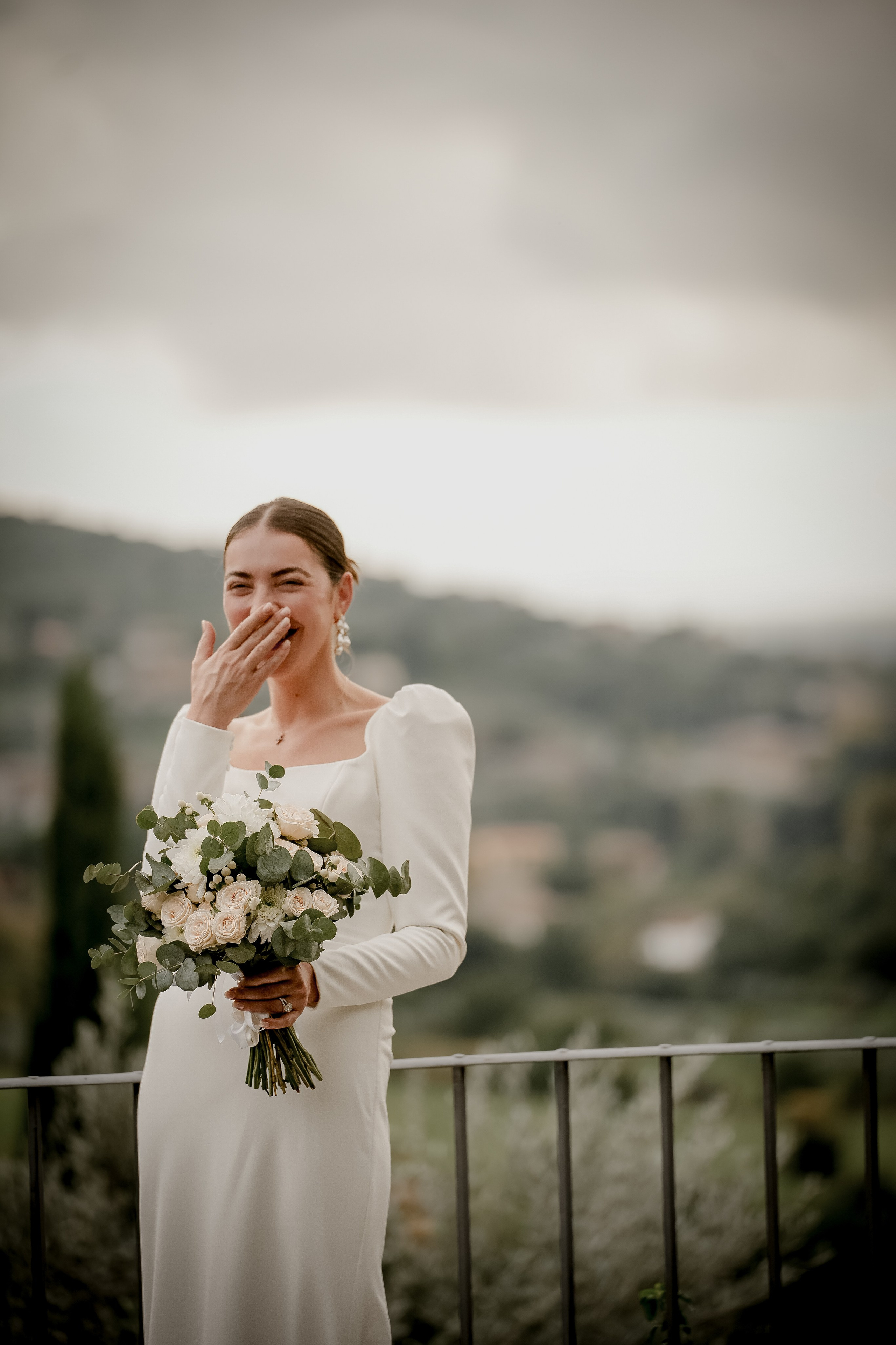 Elopment in Cortona. Villa Falconiere. Wedding Photographer in Italy