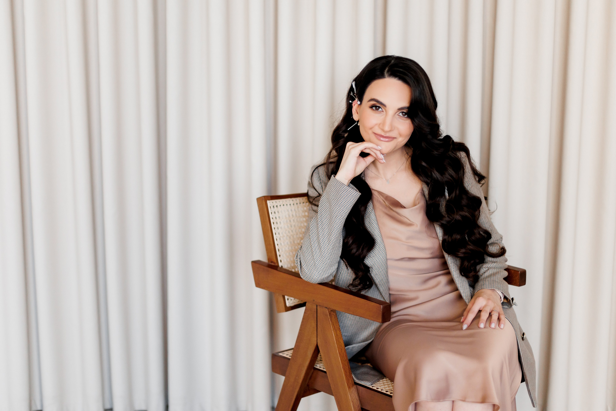 Gretta. Wedding and Family Photograph