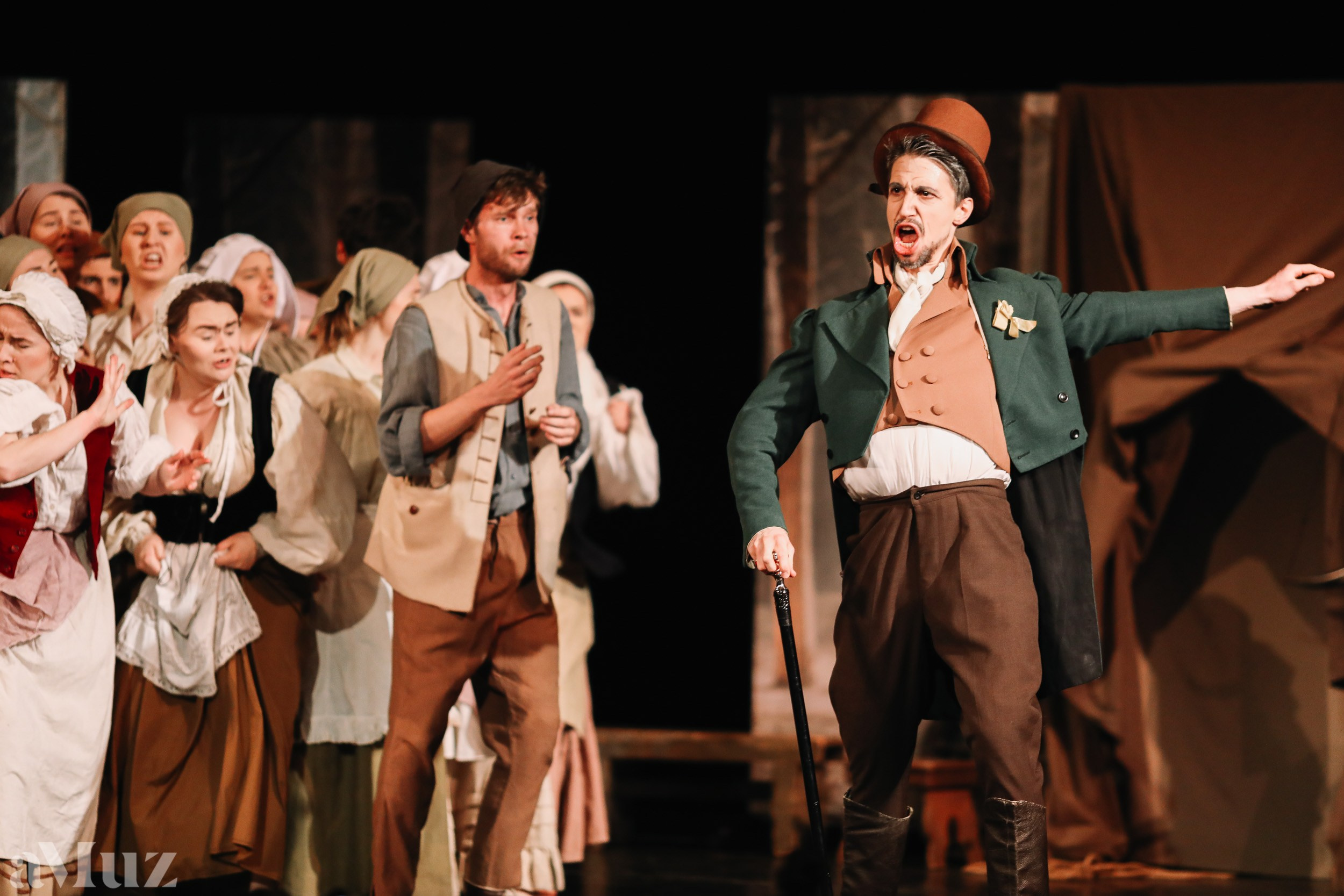 Opera Łąkowa. Fotograf Ślubny Warszawa - Sesje Biznesowe Rodzinne Eventy