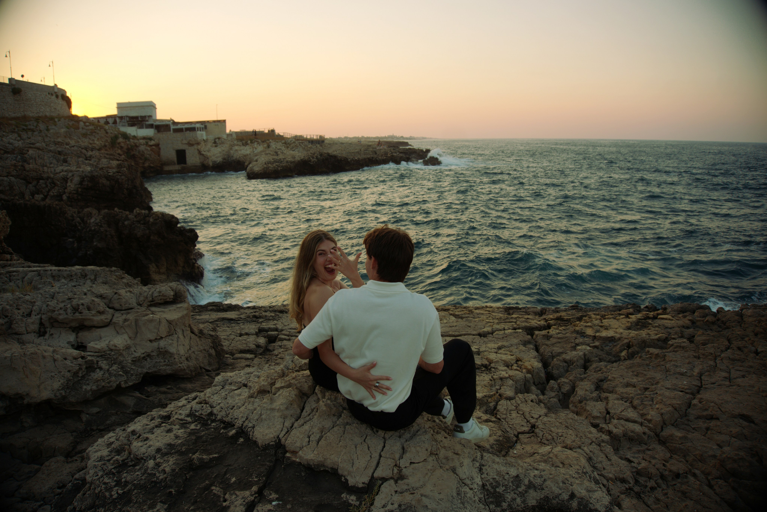 Lei ha detto «sì». E un nuovo capitolo della loro storia è iniziato. Albina Sokhova | Fotografa in Italia: Ritratti, Famiglie, Matrimoni e Branding