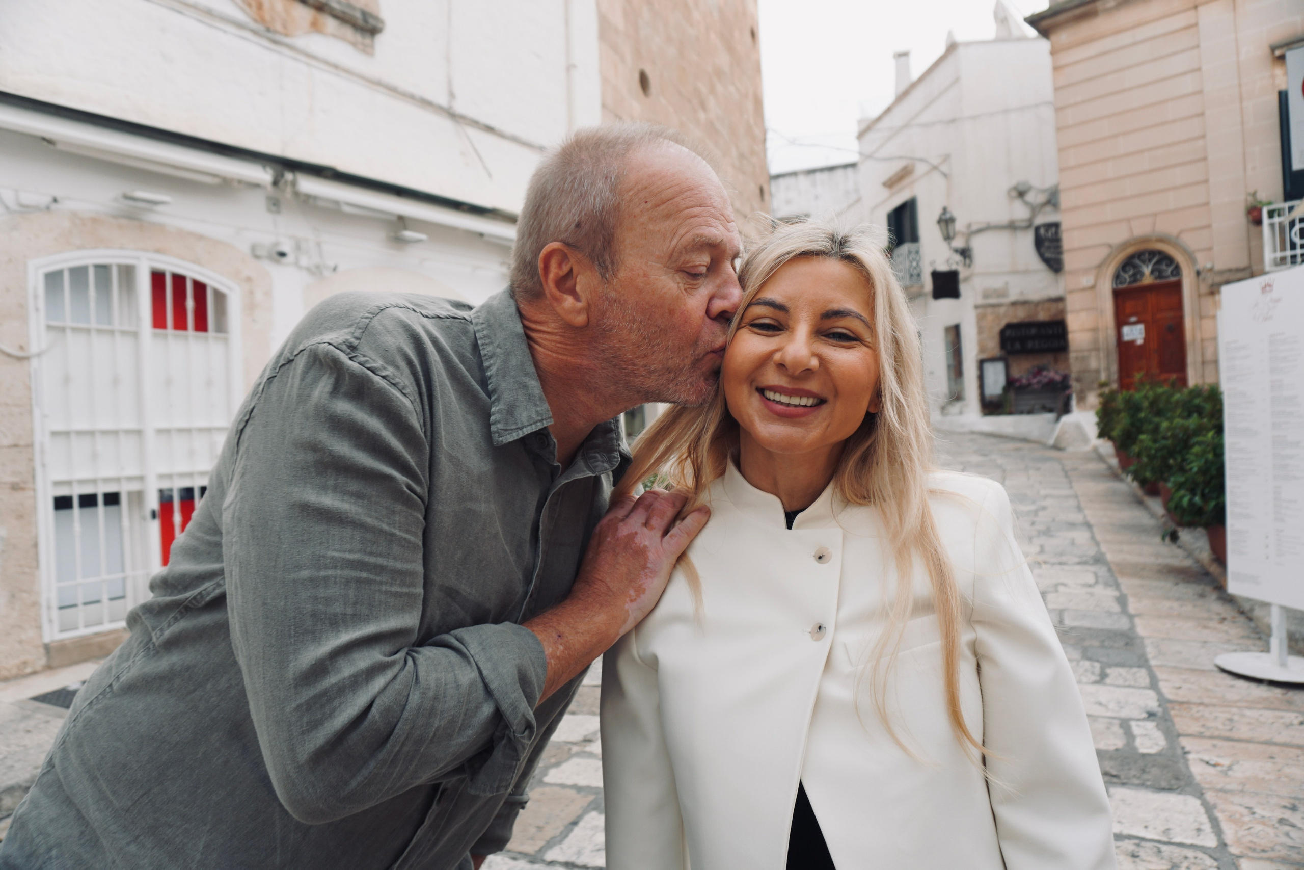 COPPIE. Albina Sokhova | Fotografa in Italia: Ritratti, Famiglie, Matrimoni e Branding