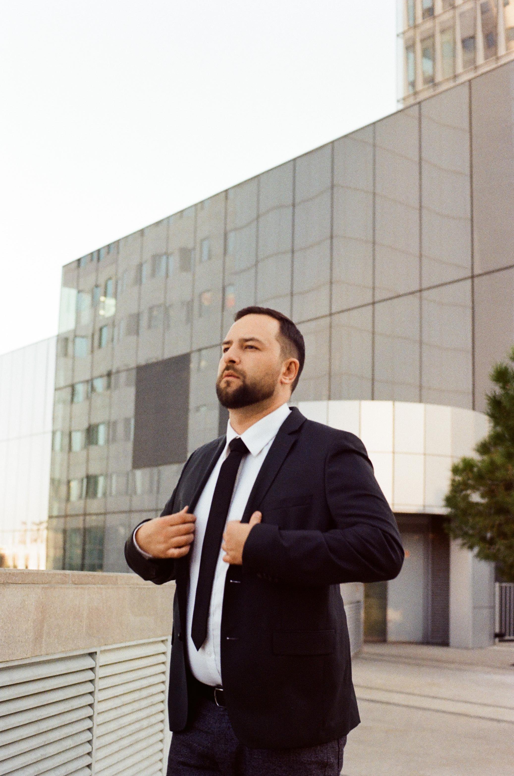 Игорь. Film portrait photographer