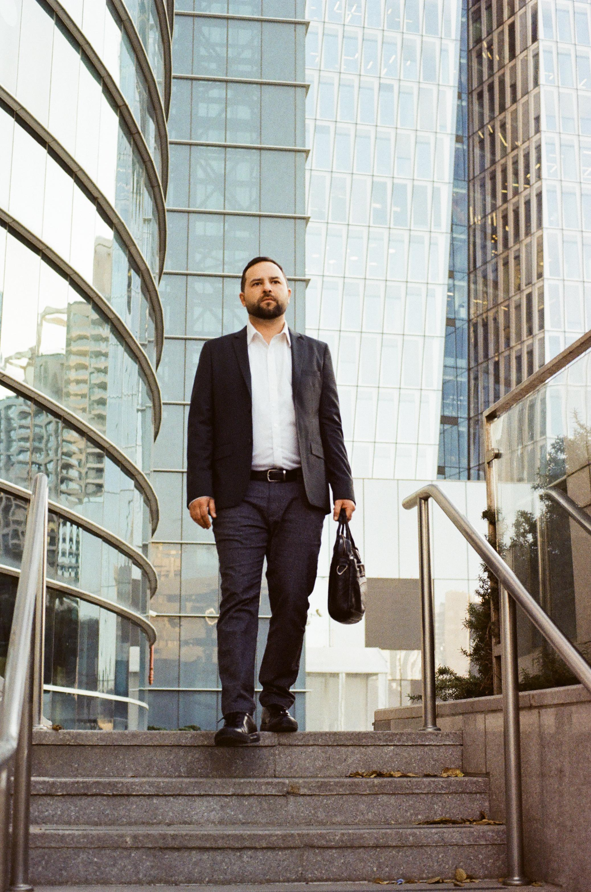 Игорь. Film portrait photographer