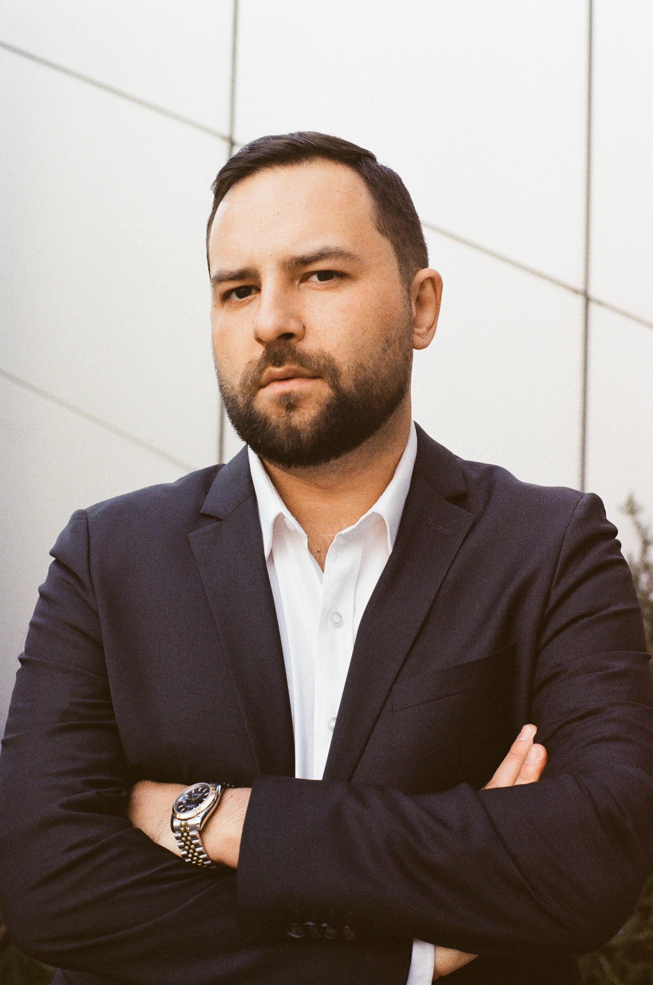 Игорь. Film portrait photographer