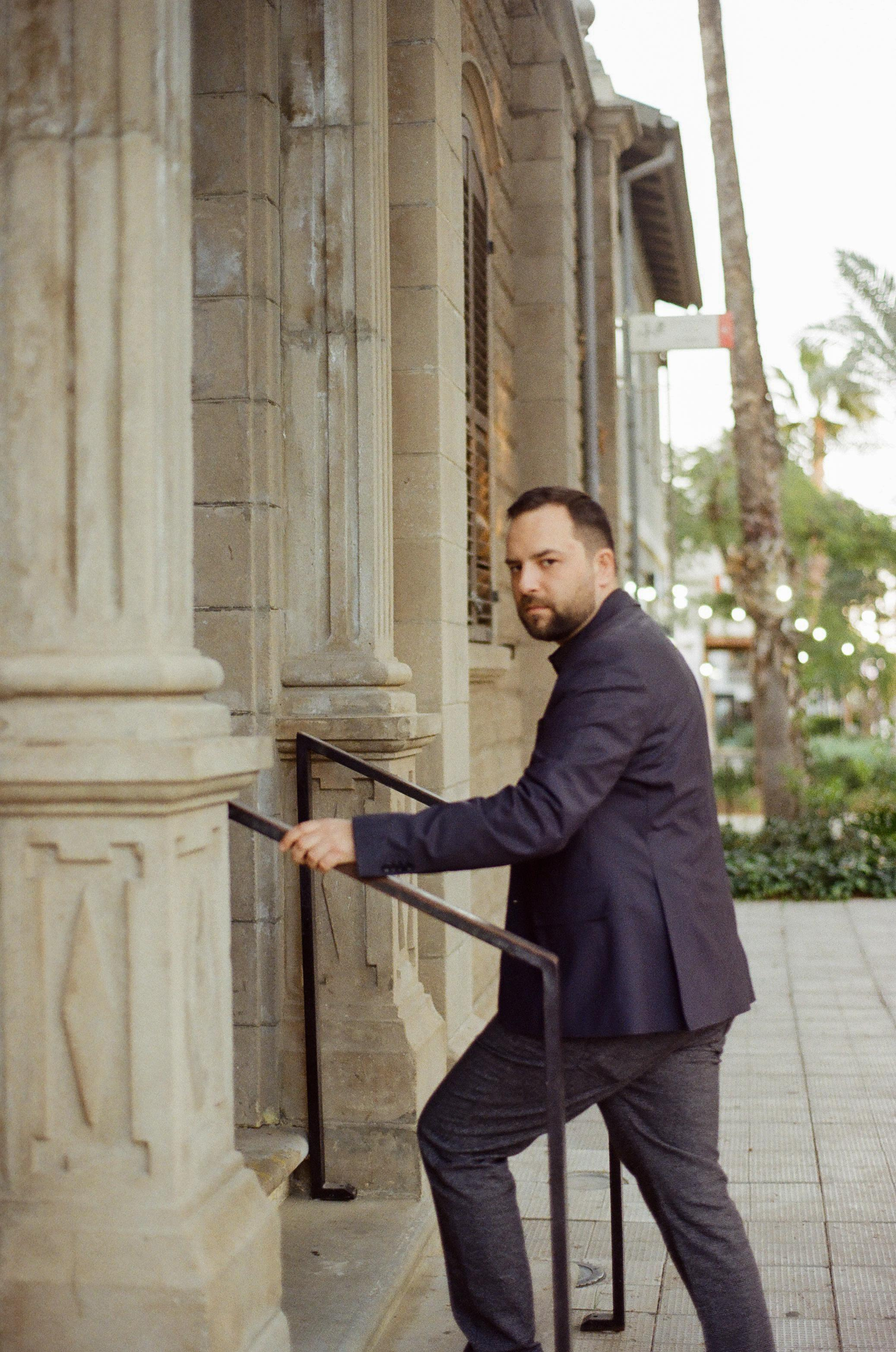 Игорь. Film portrait photographer