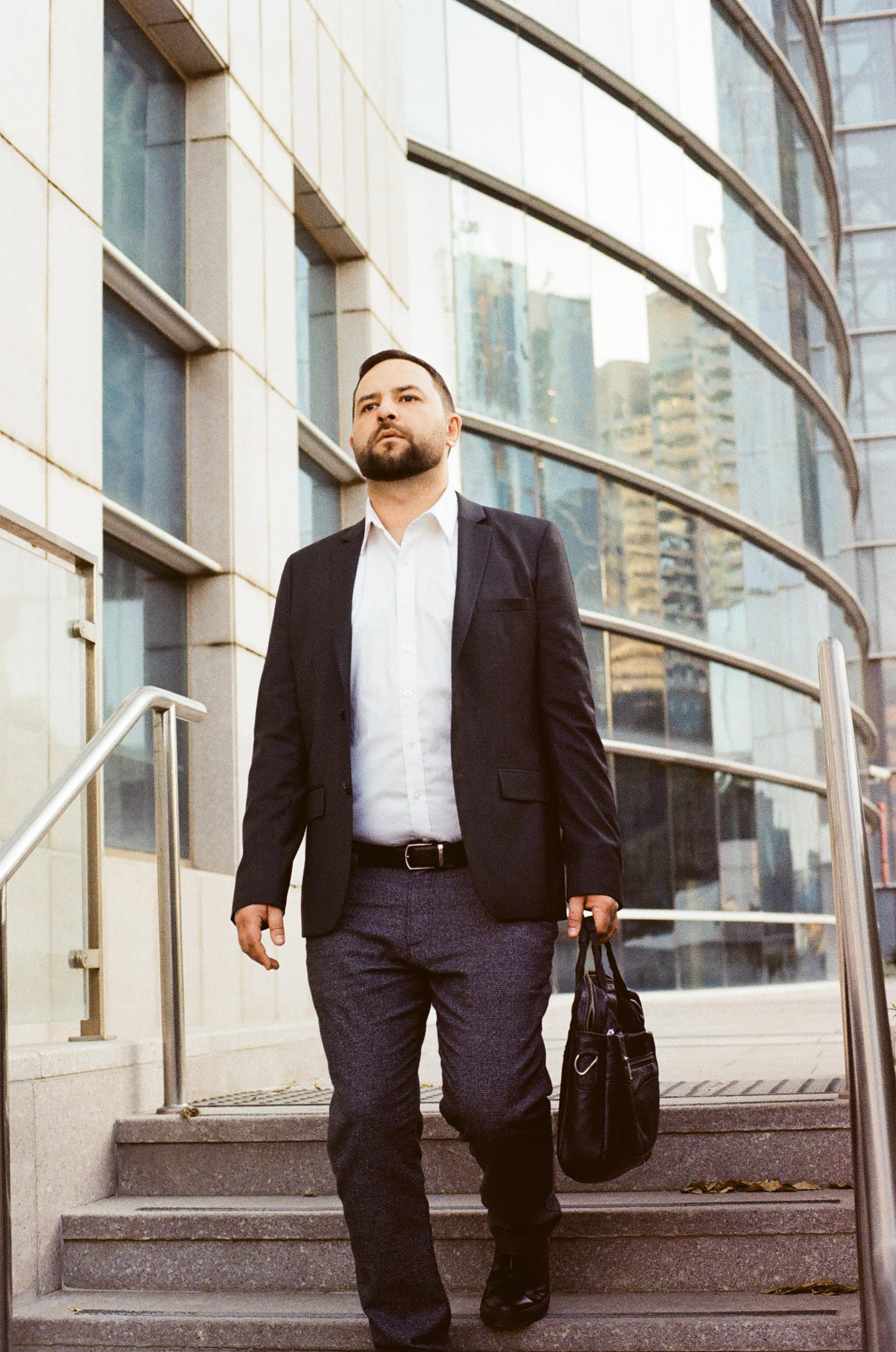 Игорь. Film portrait photographer