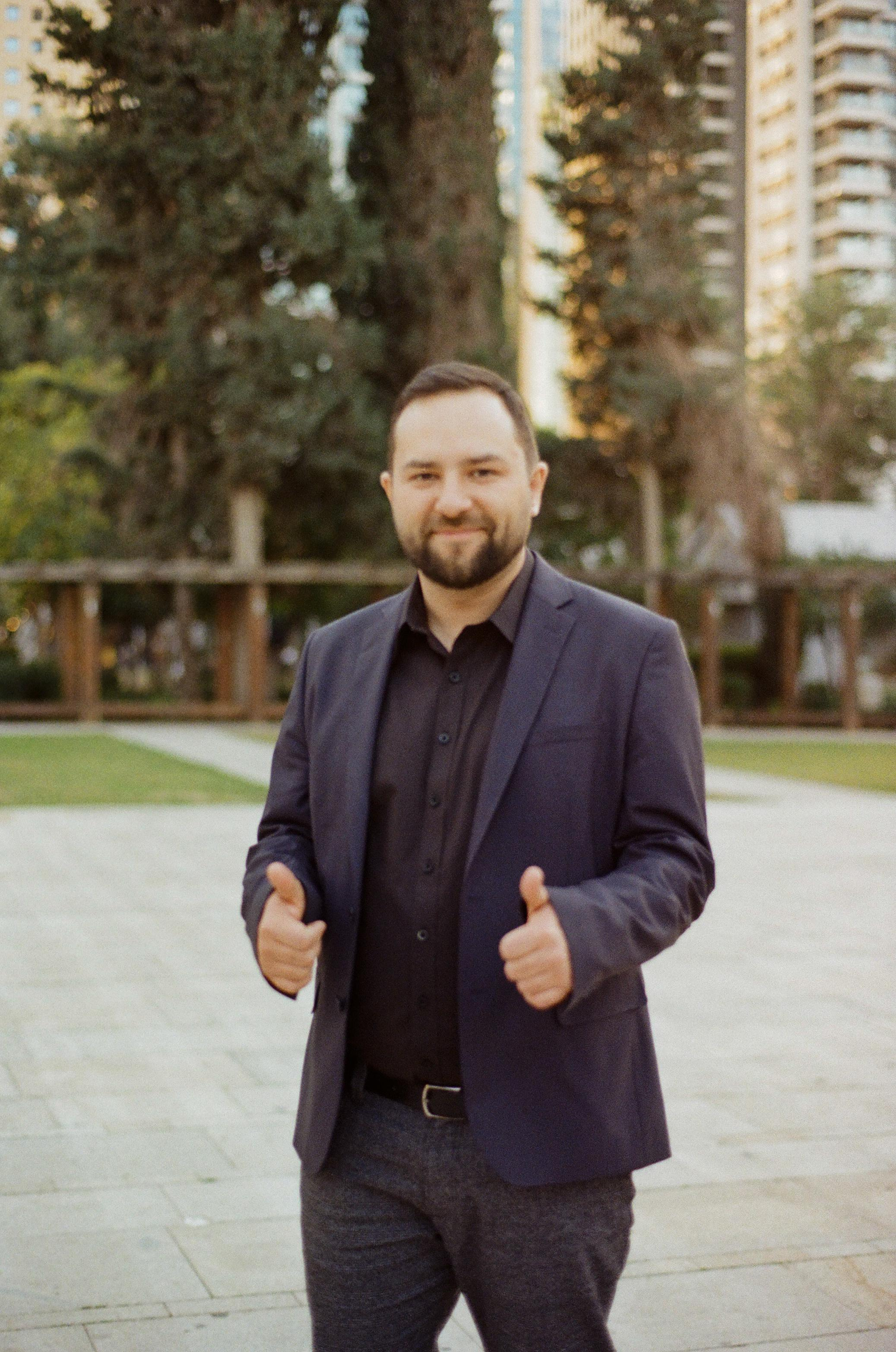 Игорь. Film portrait photographer