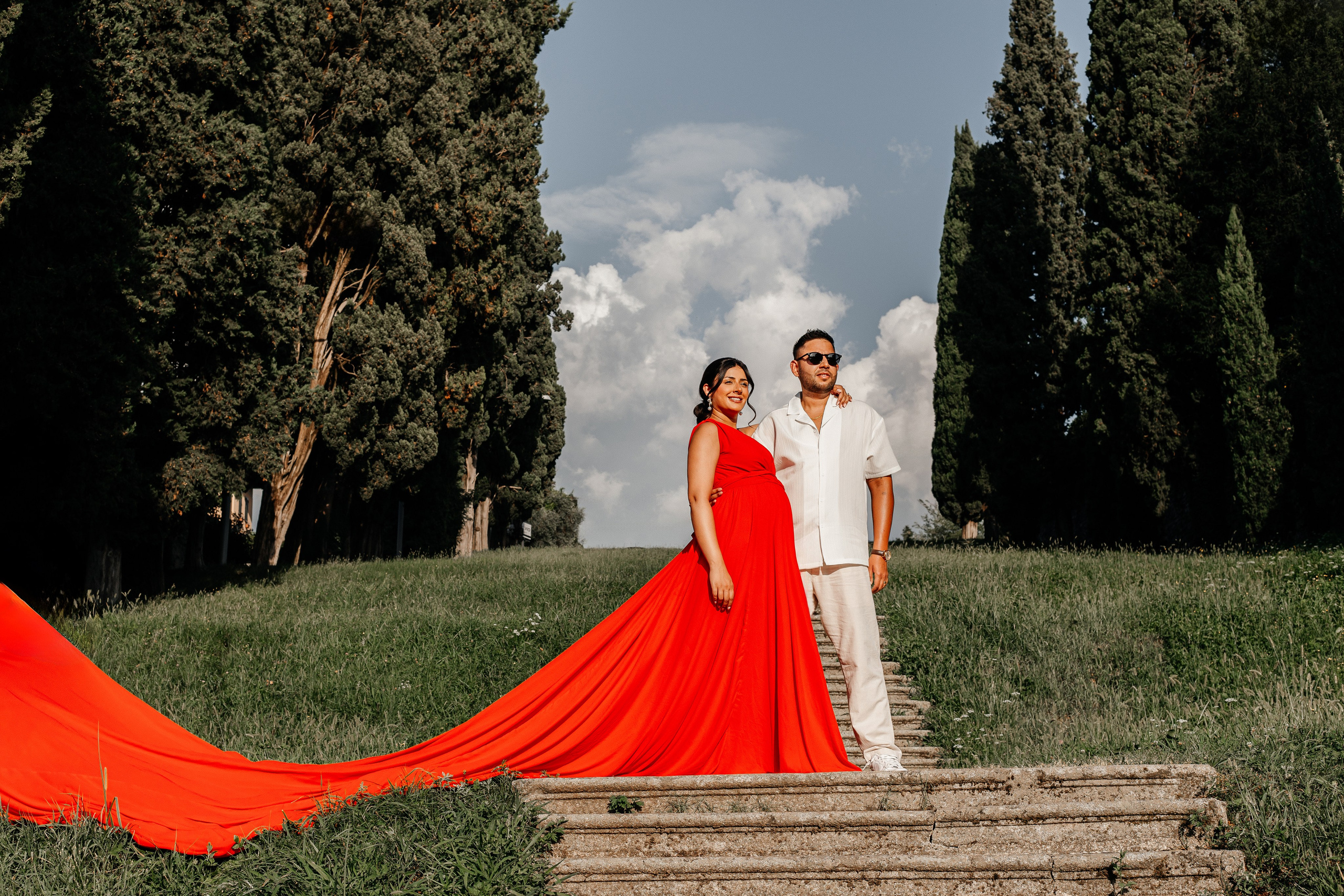 Maternity photosessions Milano and lake Como Bellagio. Wedding and elopement photographer Italy Tuscany Como Milan Pavia Marija Galaka