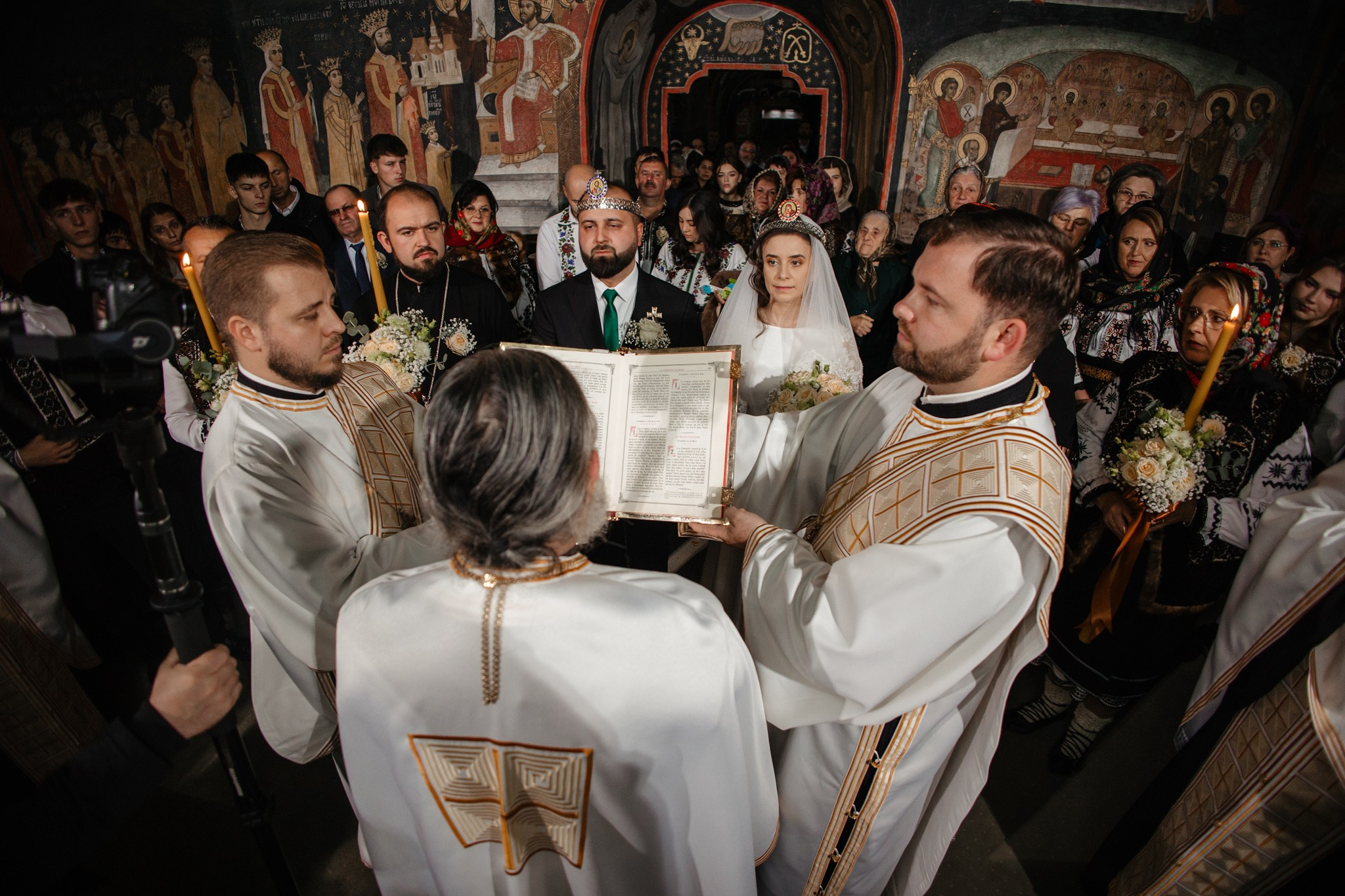 Nunta de Poveste la Sucevița: Cristi și Andreea. Servicii foto-video profesionale, pentru momente de neuitat