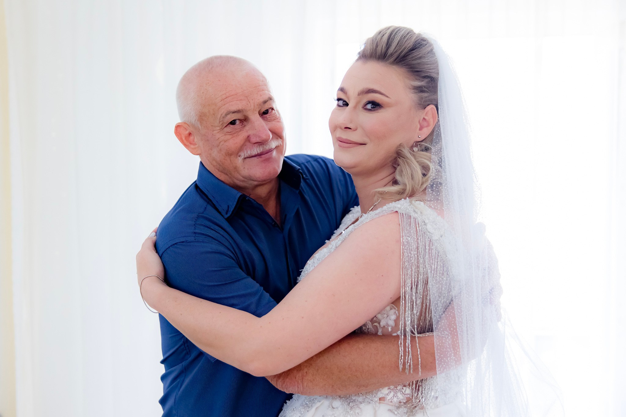 Mihai & Oana. Servicii foto-video profesionale, pentru momente de neuitat