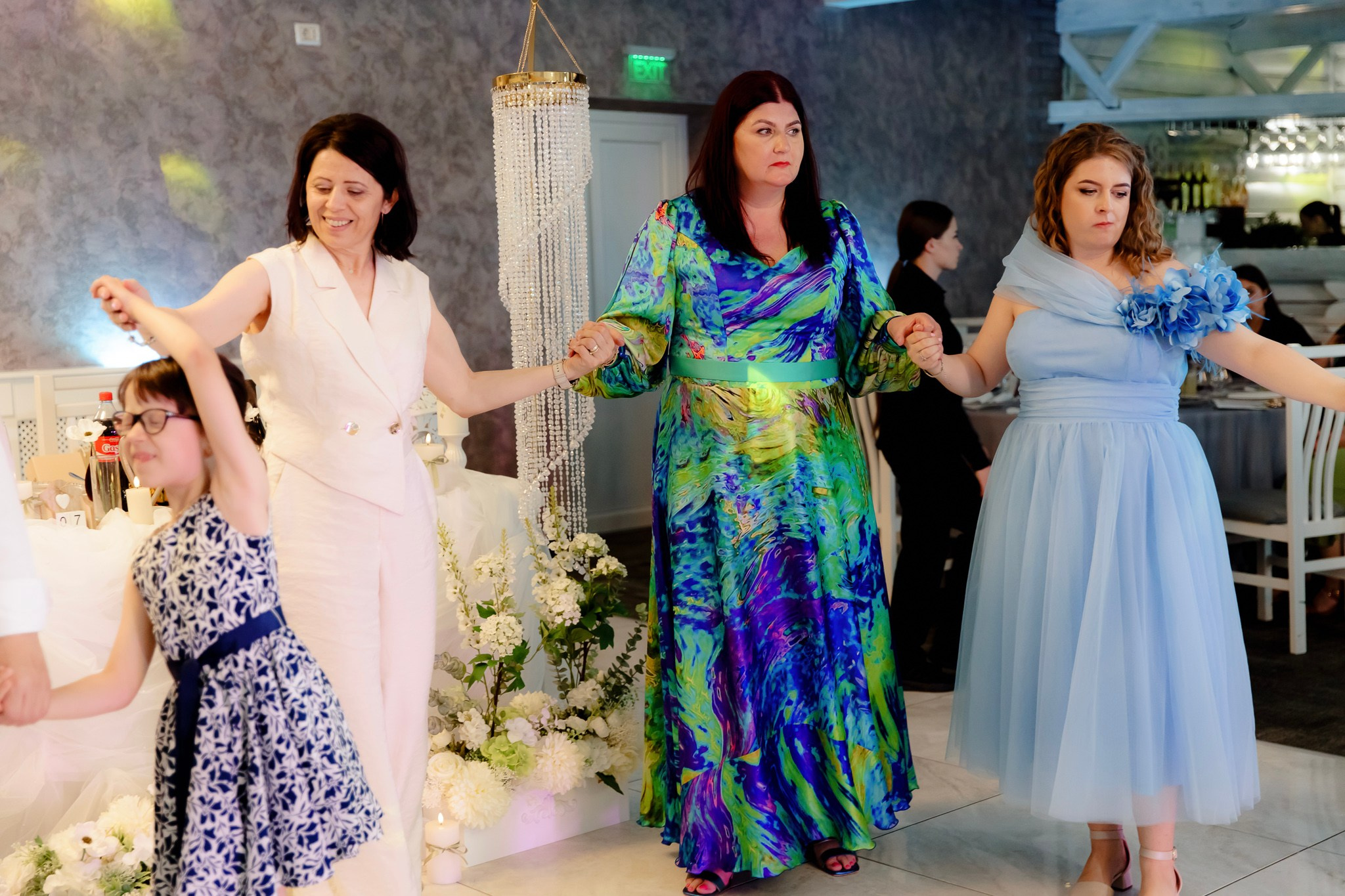 Ioana & Ionuț | Nuntă de poveste la Păstrăvăria Poiana din Mălini județul Suceava. Servicii foto-video profesionale, pentru momente de neuitat