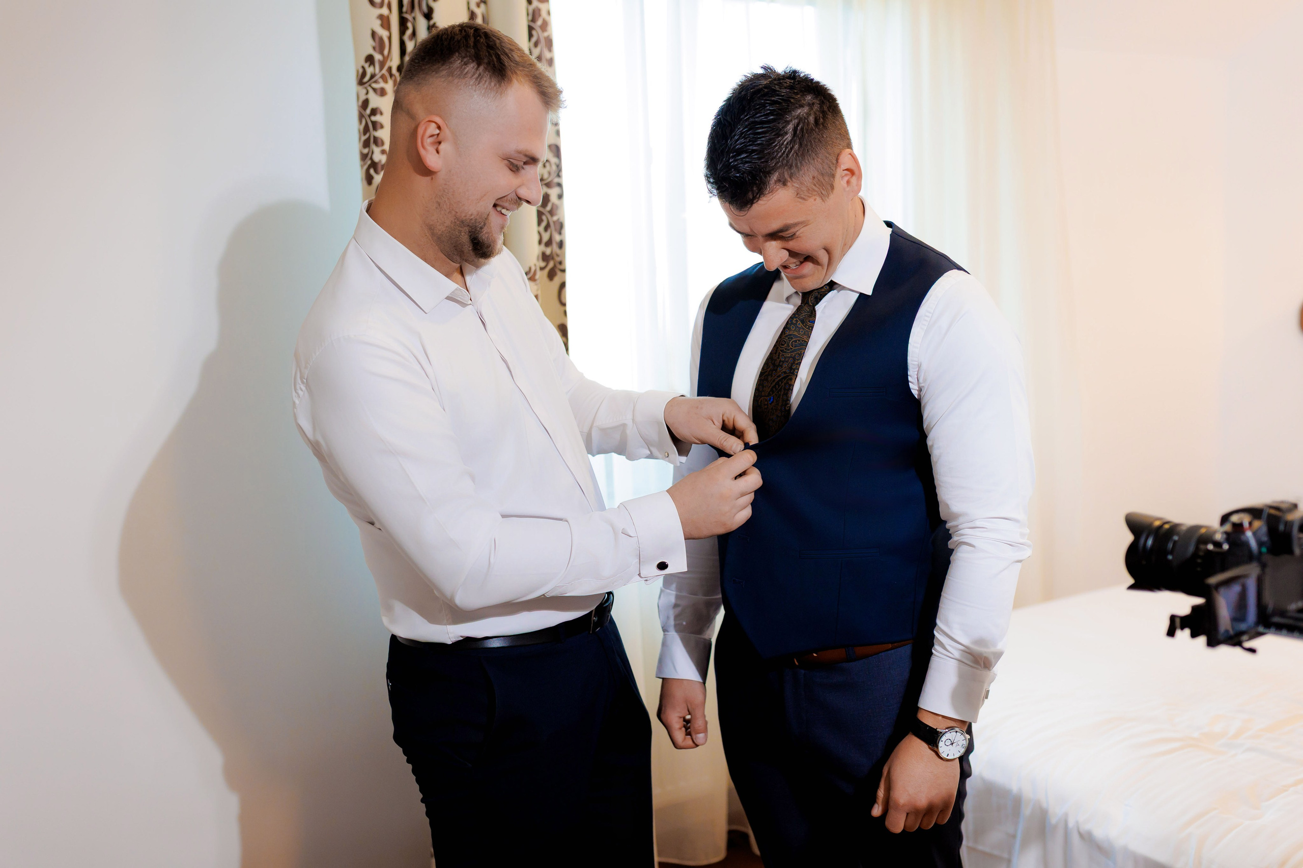 Loredana & Emilian – Ziua Nunții | Videografie - fotografie Botez Suceava, Iași, Botoșani. Servicii foto-video profesionale, pentru momente de neuitat