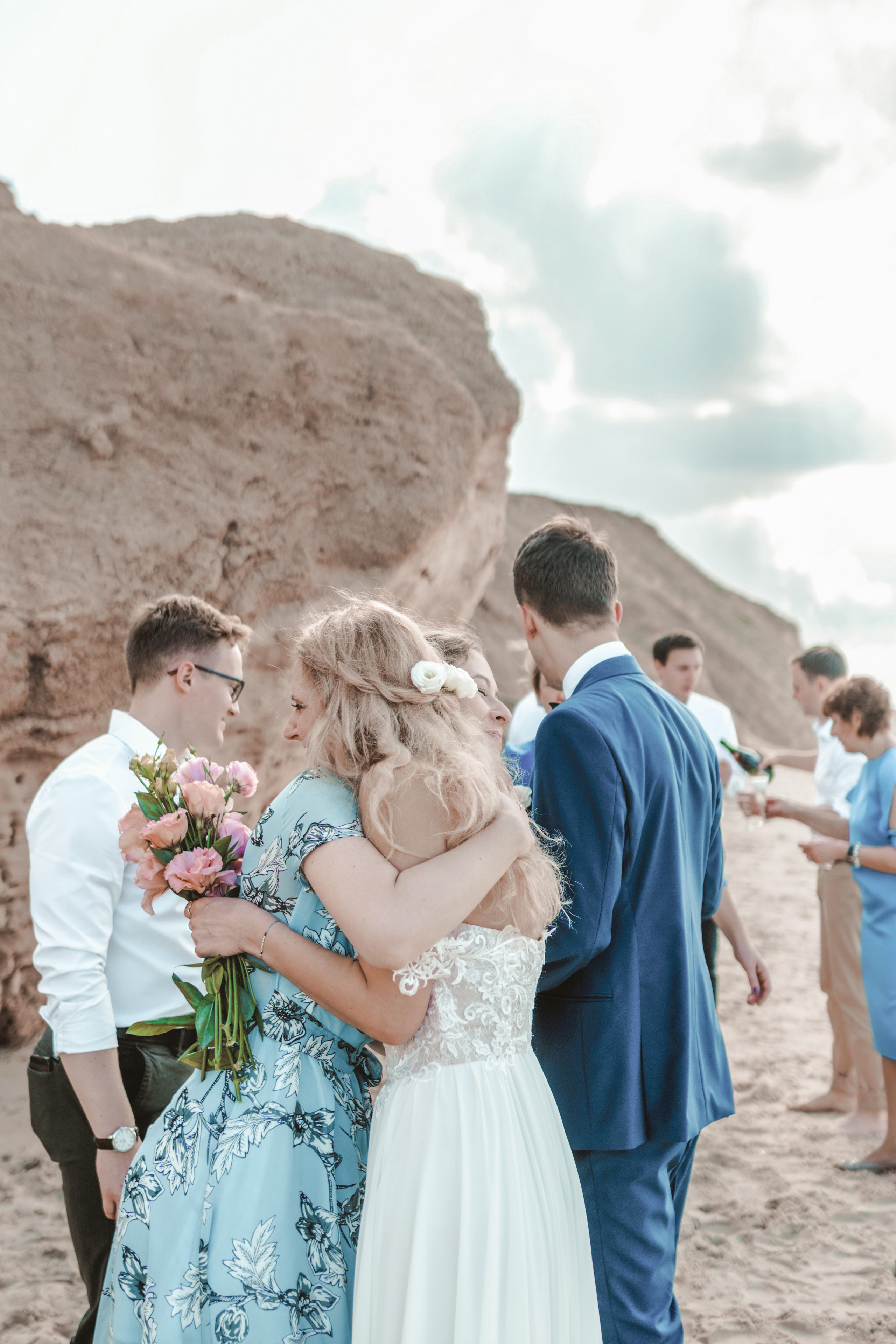 Wedding ceremony on the beach, Nerijus & Egle. Porto Travel Photographer | Couples & Vacation Photos in Portugal — WePortugal