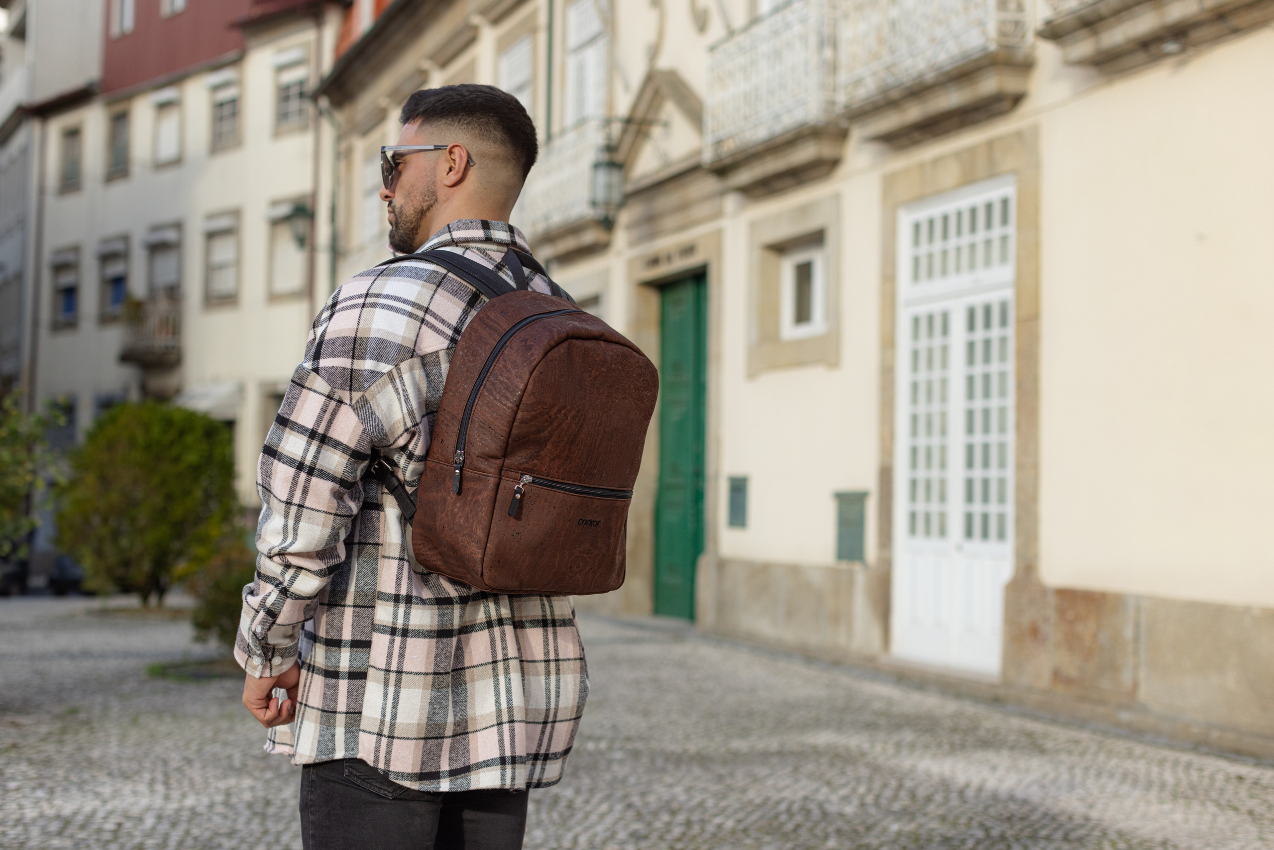 CORKOR. ESTUDIO DOZE