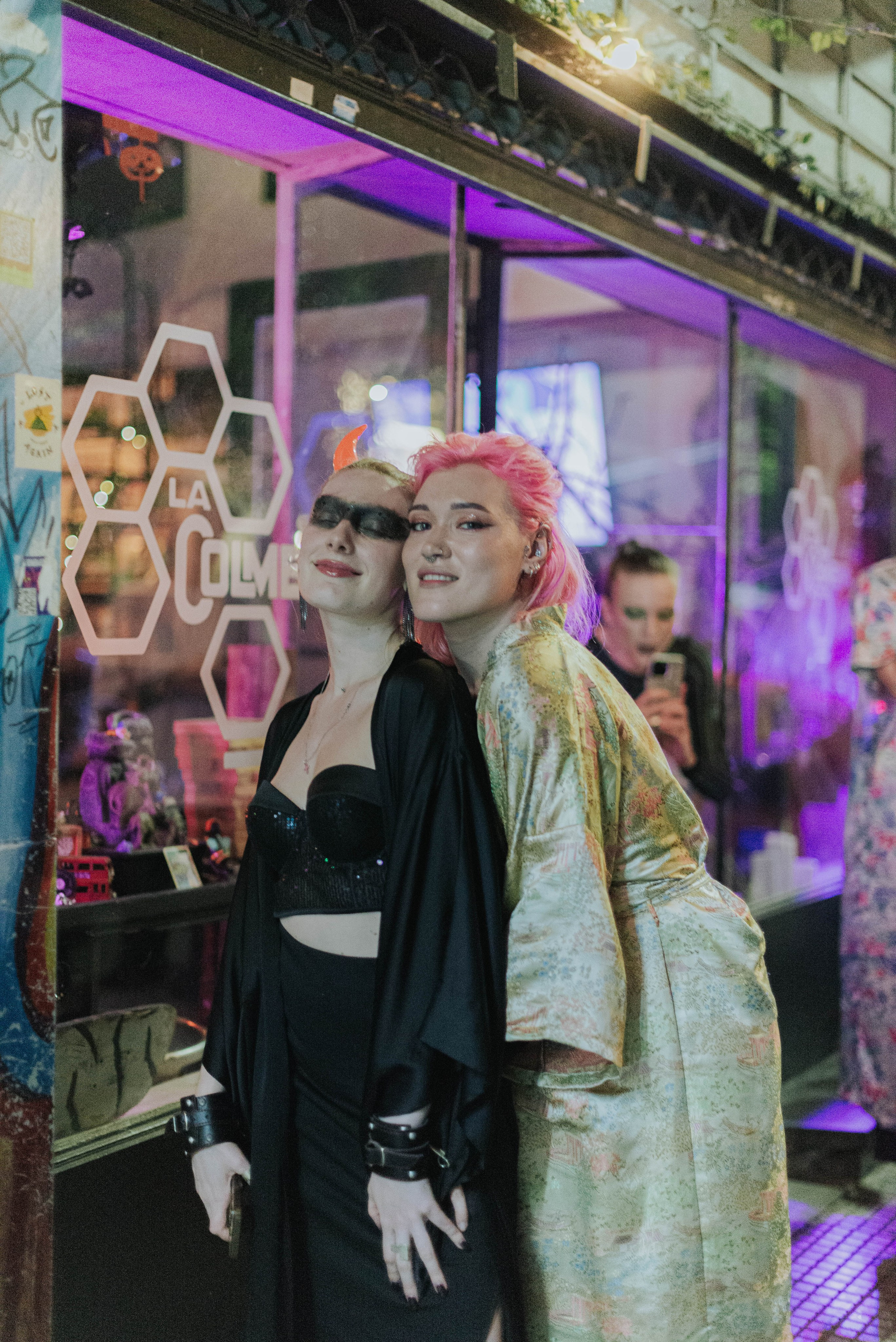 Ladno.cooperativa. Photographer @elmirkami in the city of Buenos Aires