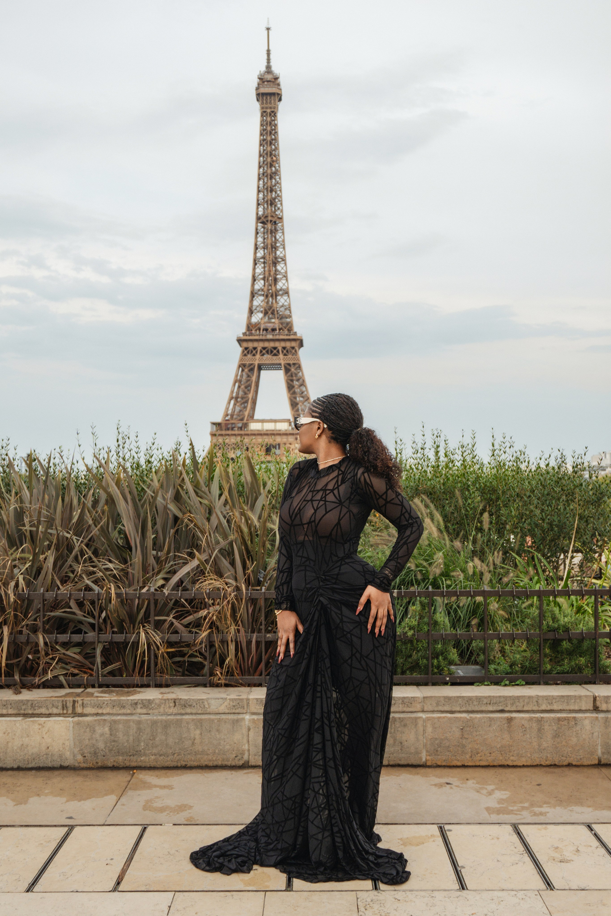 Juanita (1 hour). Photographer in Paris|Solo and groups, portraits & content, couples photo-shoot in Paris at the best locations