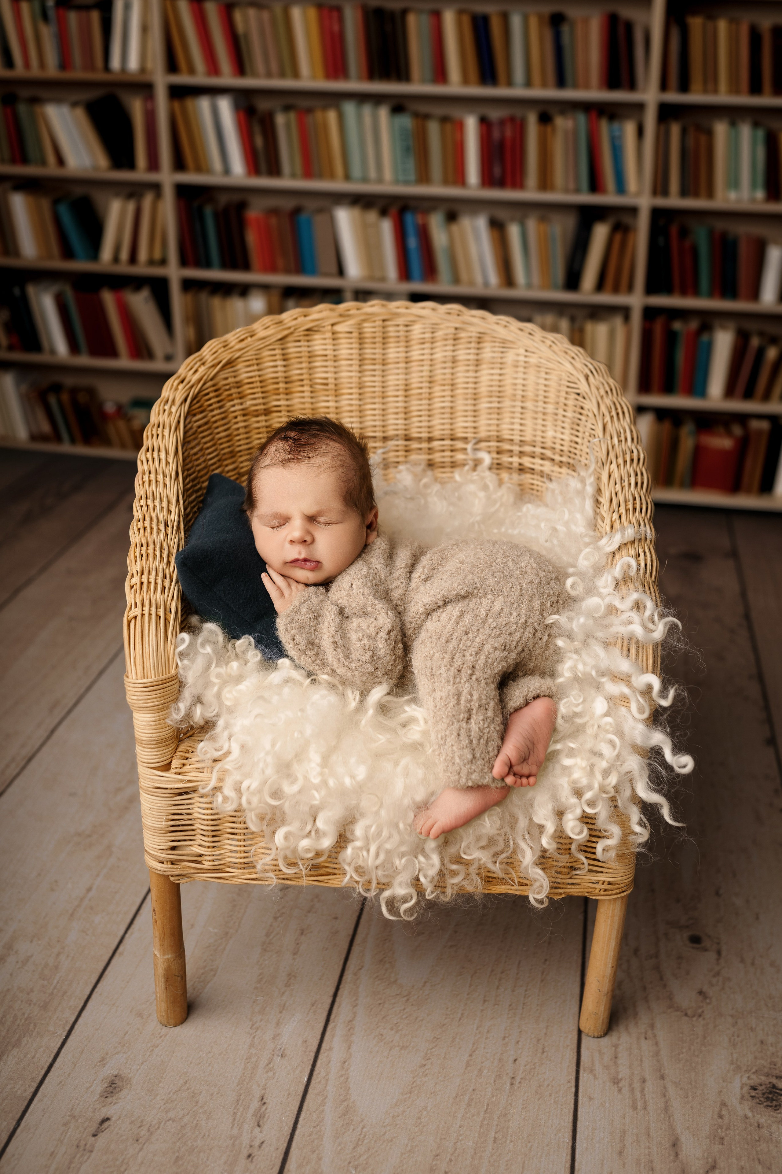 Esu Aleksandra naujagimių ir kudikių fotografė iš Vilniaus