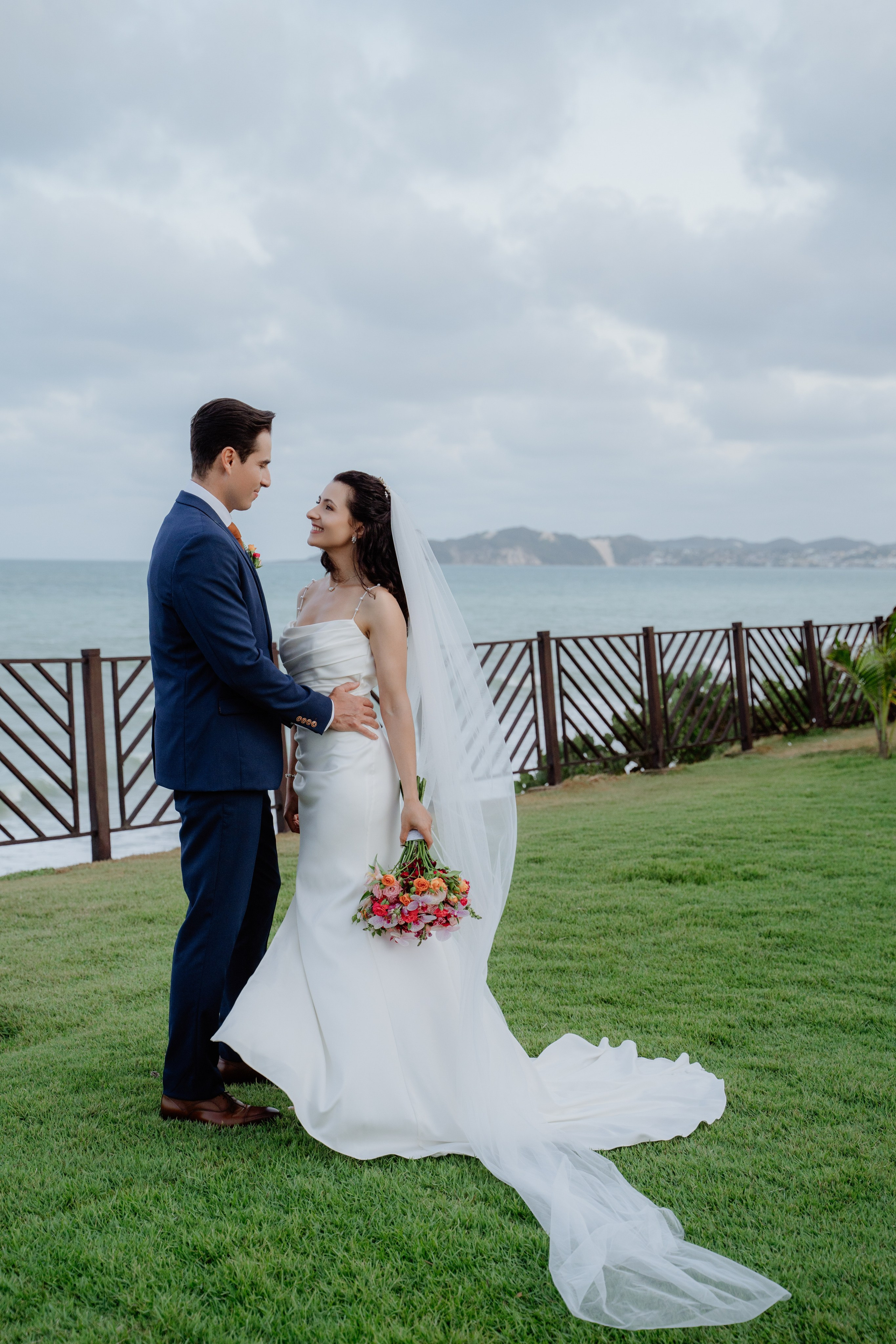 Priscila e Marlon. Luz suave, direção leve e fotos que captam quem realmente você é
