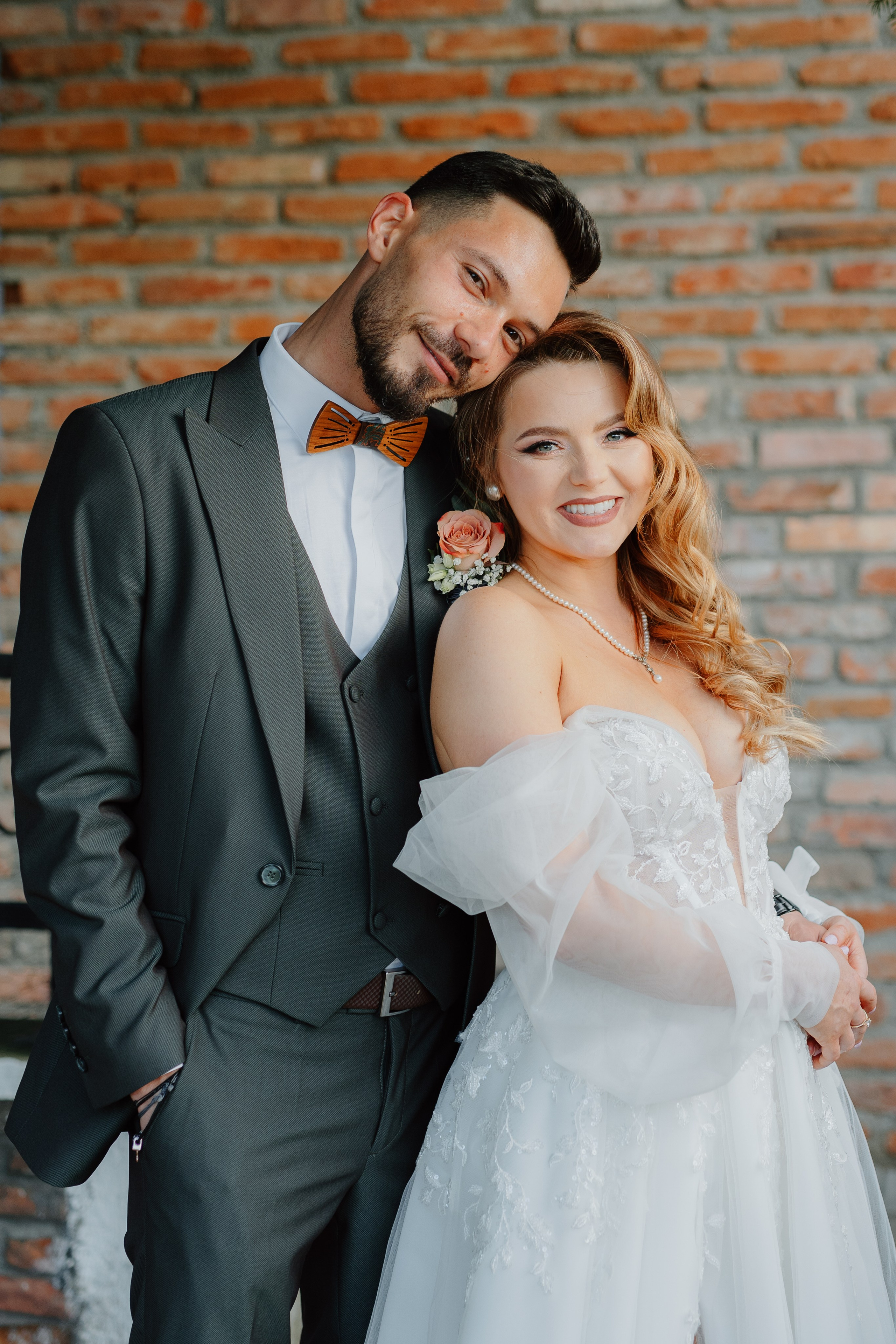 Nicoleta & Lucian. Main