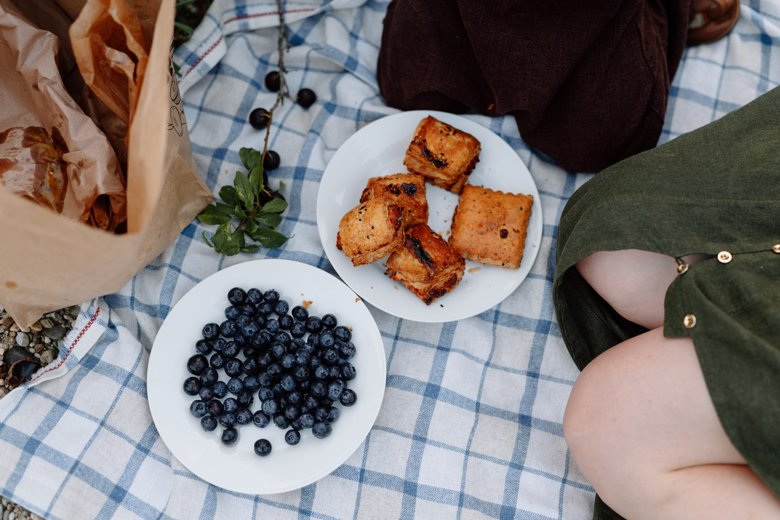 Cristina, George & Ian — Family. Main